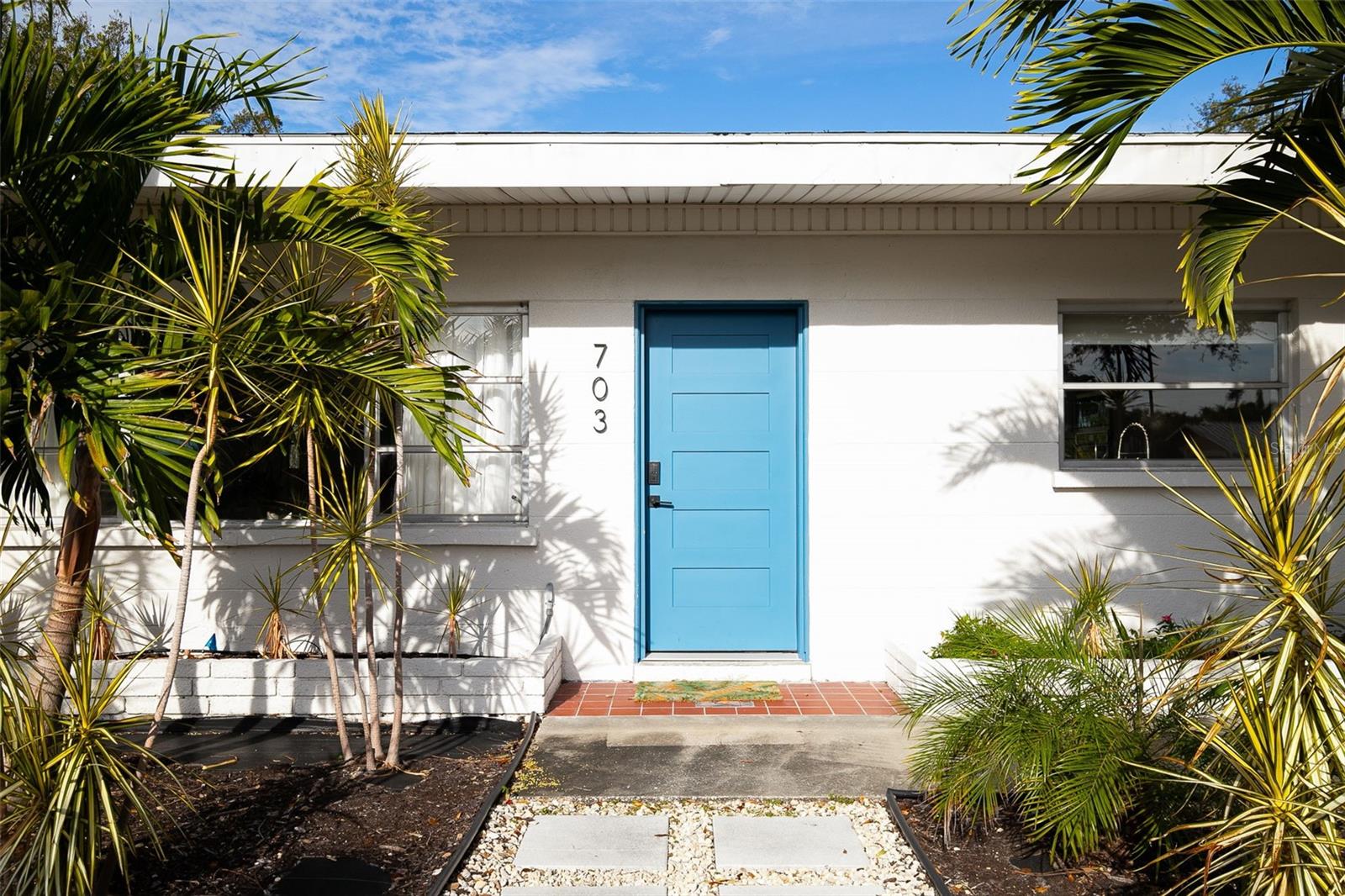 703 WHITFIELD AVE, SARASOTA, FL, 34243