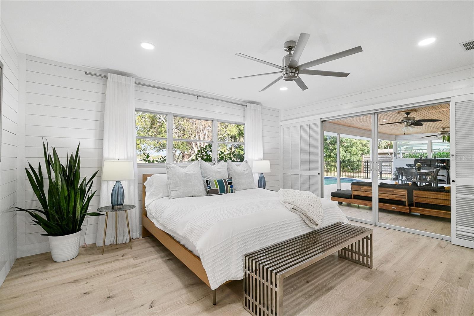 703 WHITFIELD AVE, SARASOTA, FL, 34243