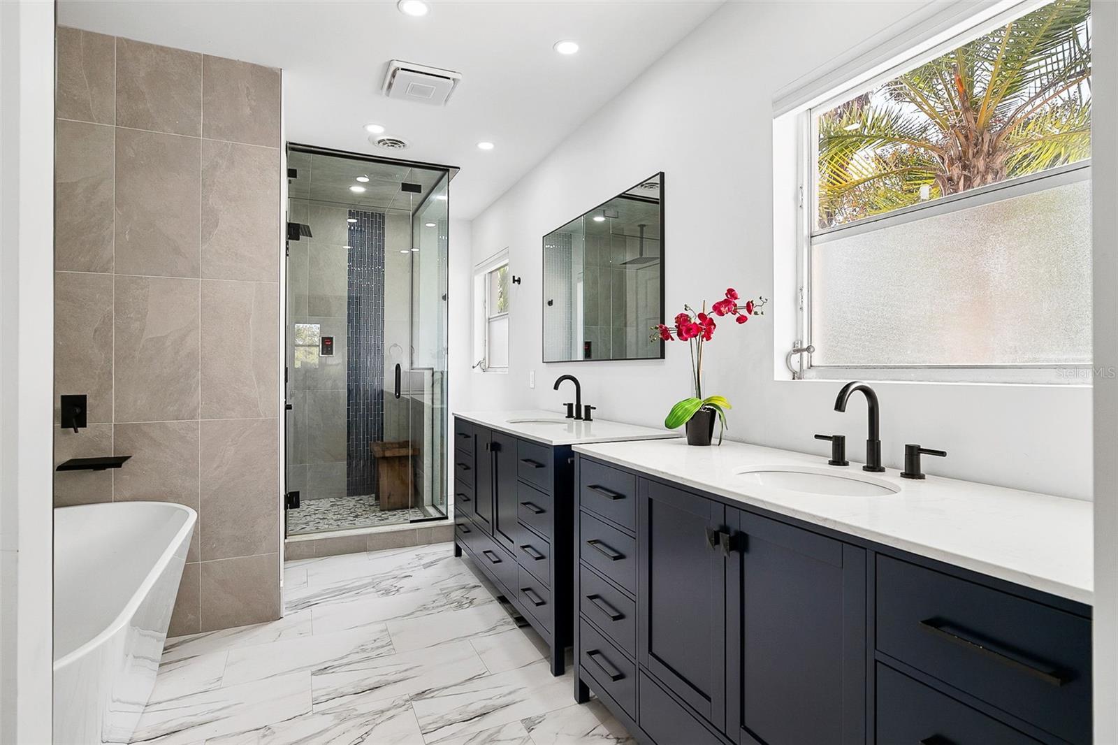 703 WHITFIELD AVE, SARASOTA, FL, 34243