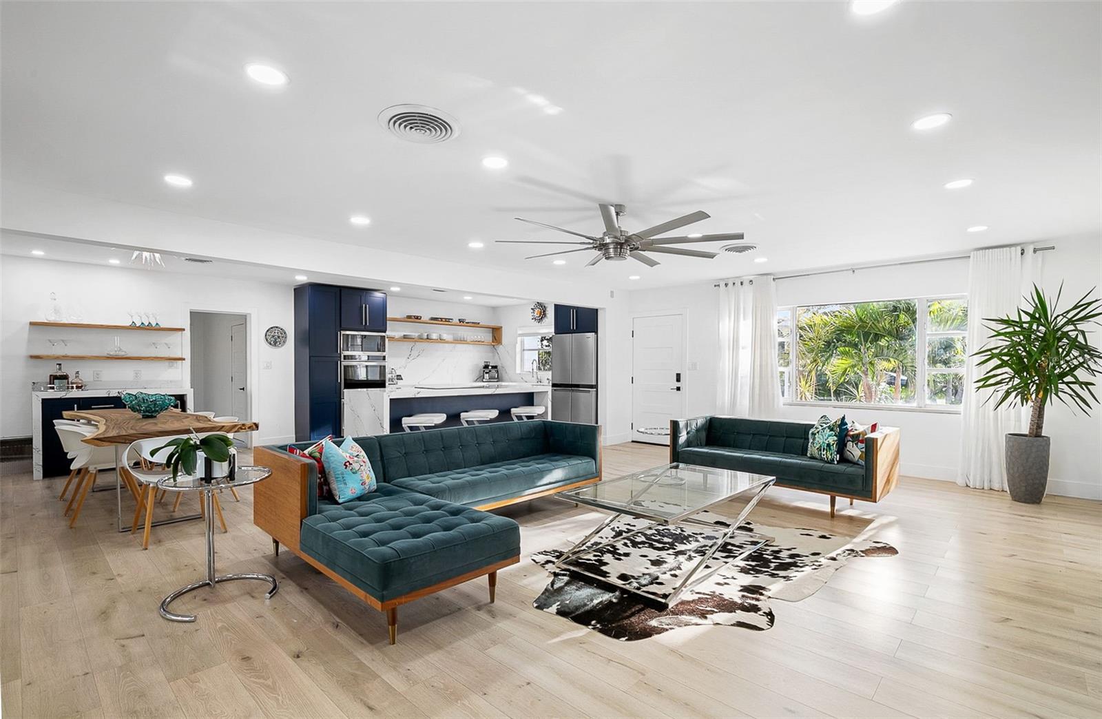 703 WHITFIELD AVE, SARASOTA, FL, 34243