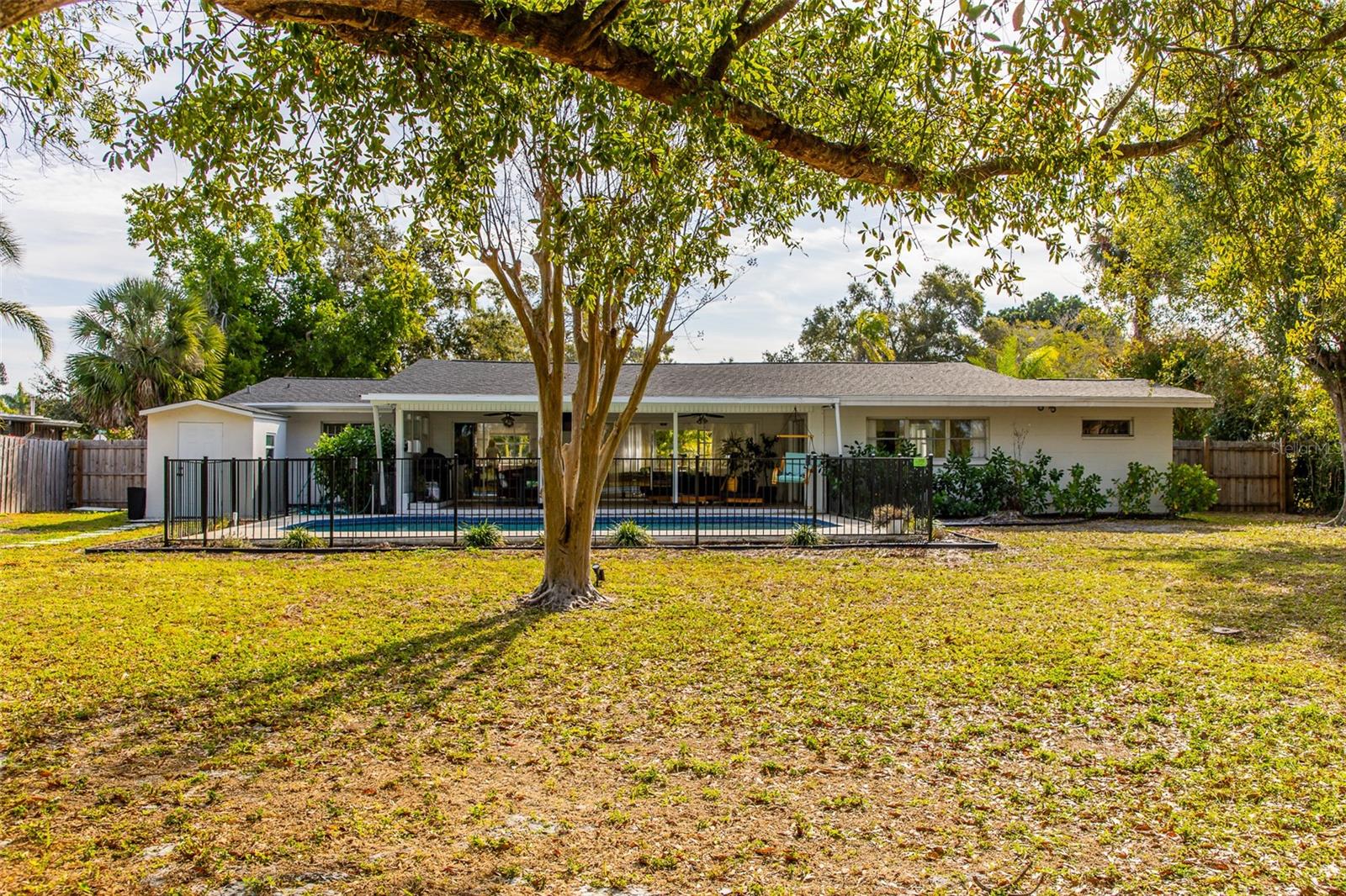 703 WHITFIELD AVE, SARASOTA, FL, 34243