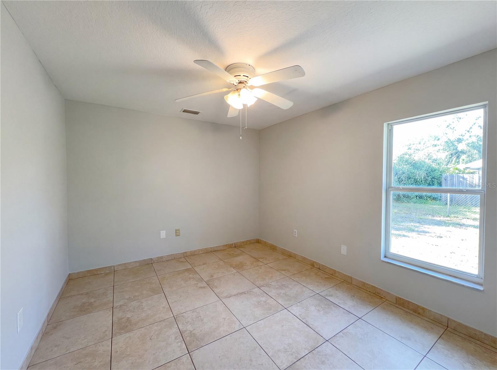 1301 STAR CT, DELTONA, FL, 32725