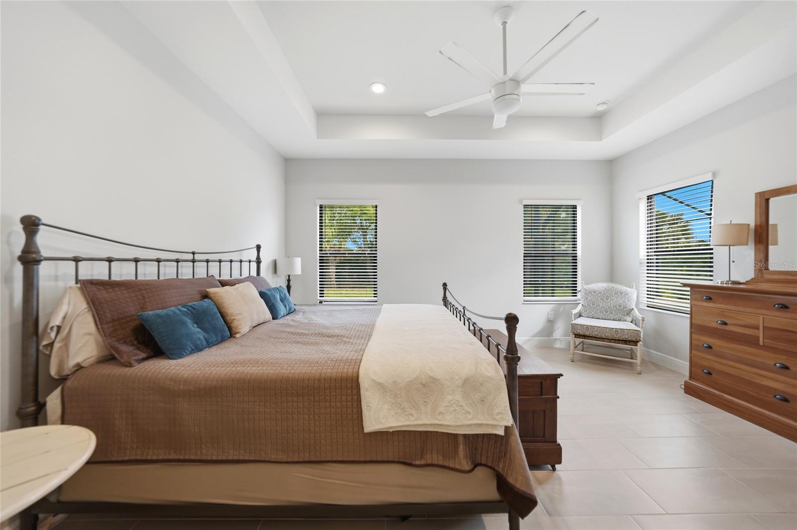 11016 HOGAN CIR, ENGLEWOOD, FL, 34223