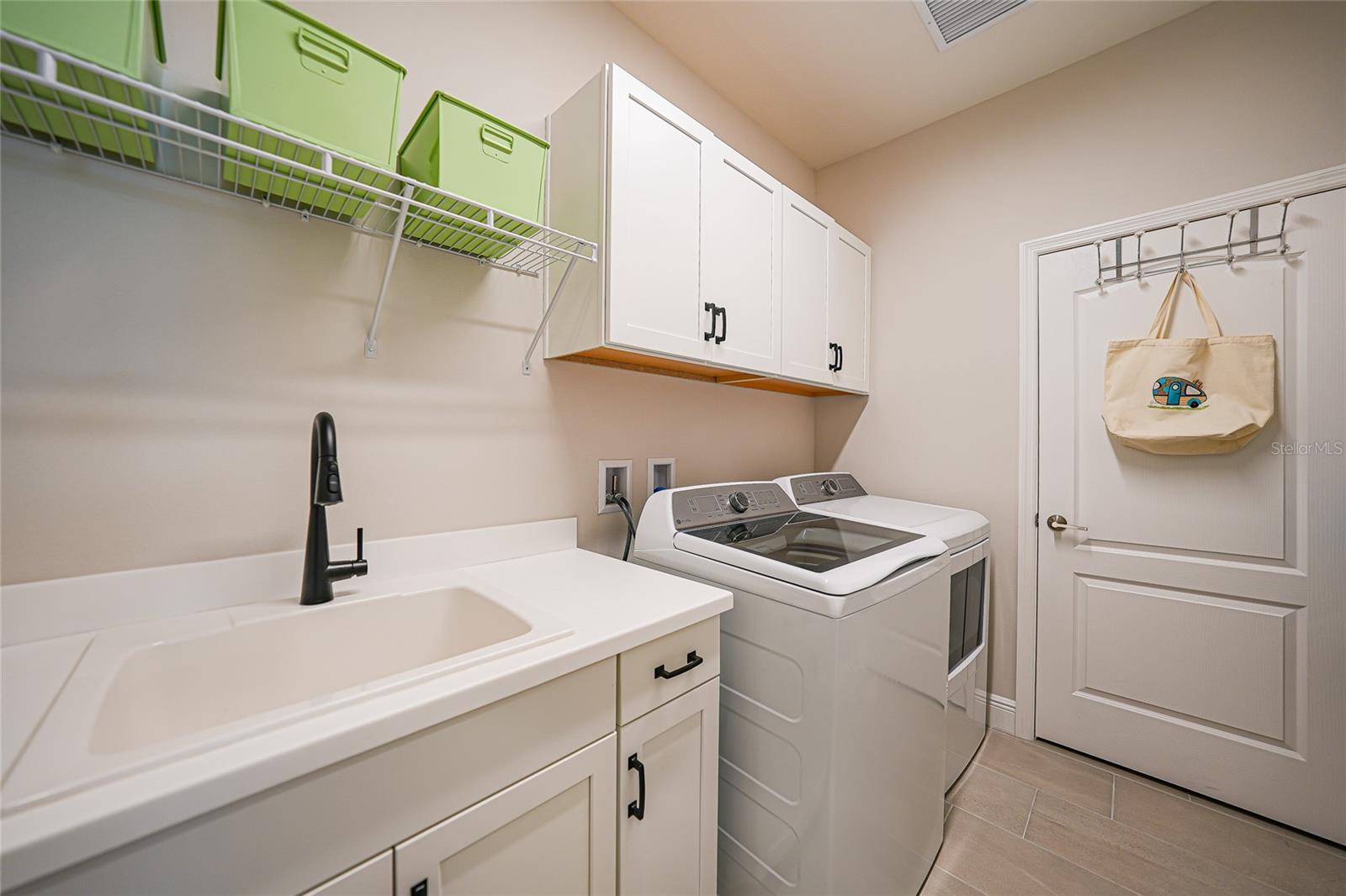 11016 HOGAN CIR, ENGLEWOOD, FL, 34223