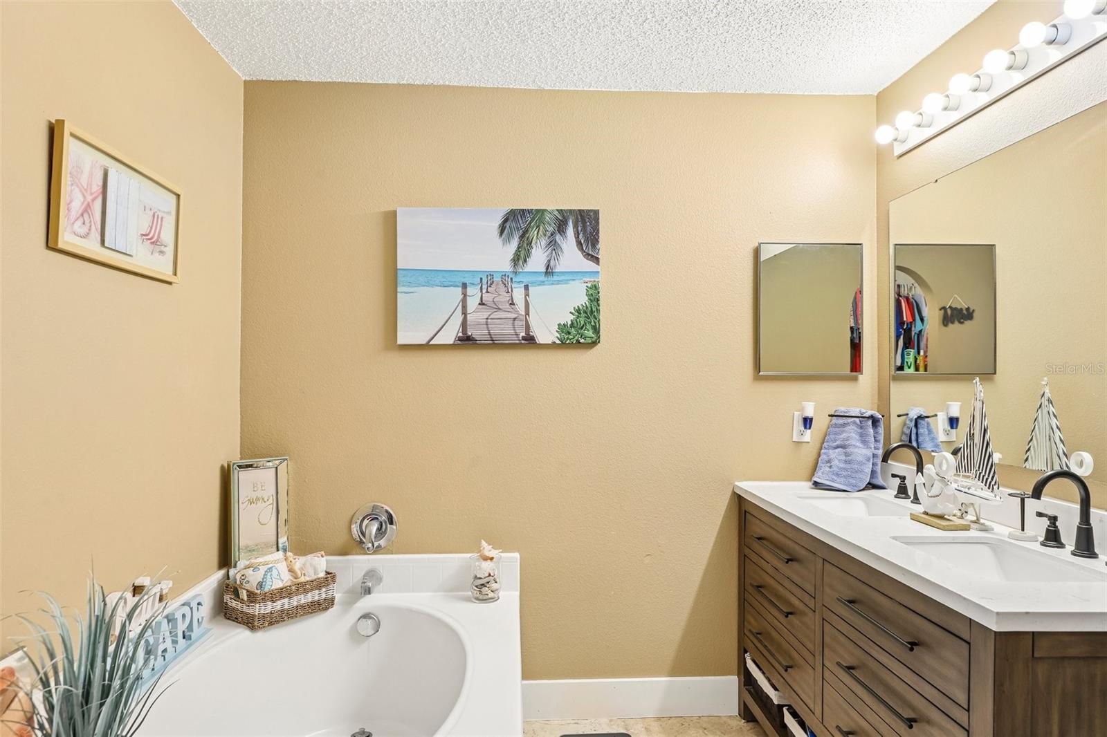 17 PINELL LN, PALM COAST, FL, 32164