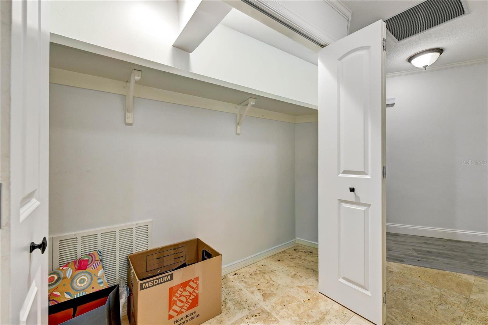 1875 BELLEAIR RD, CLEARWATER, FL, 33764