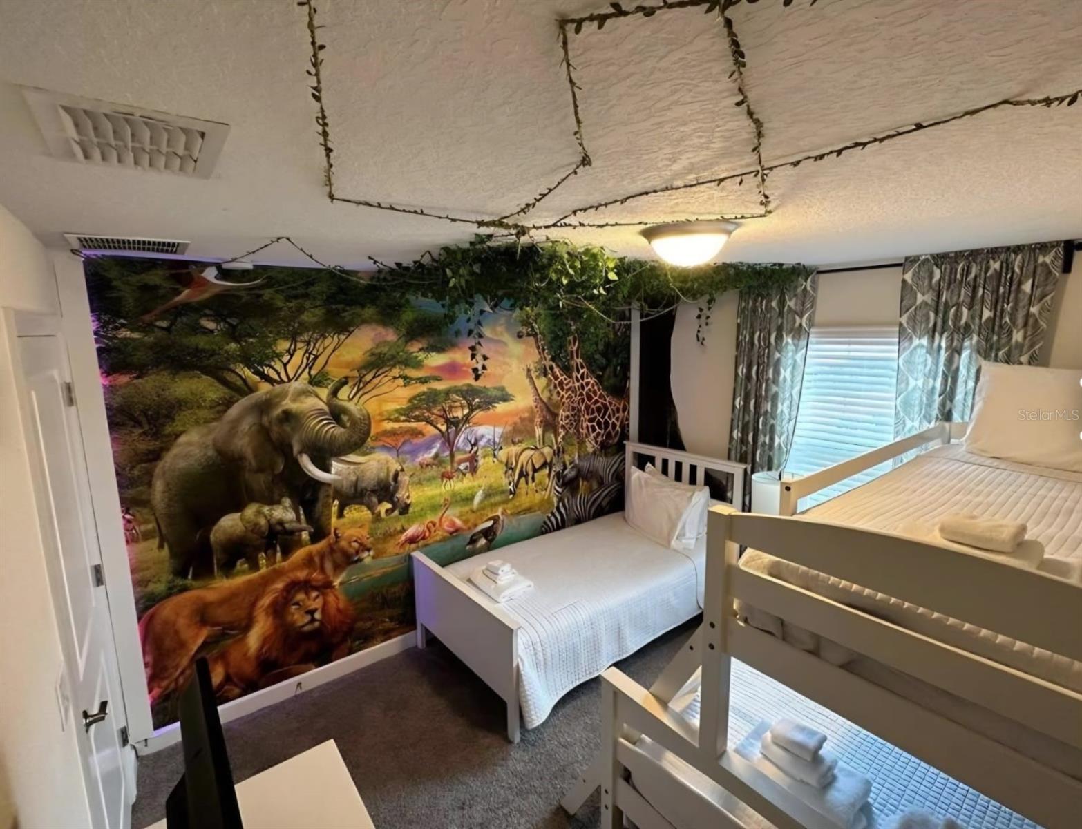 8934 STINGER DR, DAVENPORT, FL, 33896