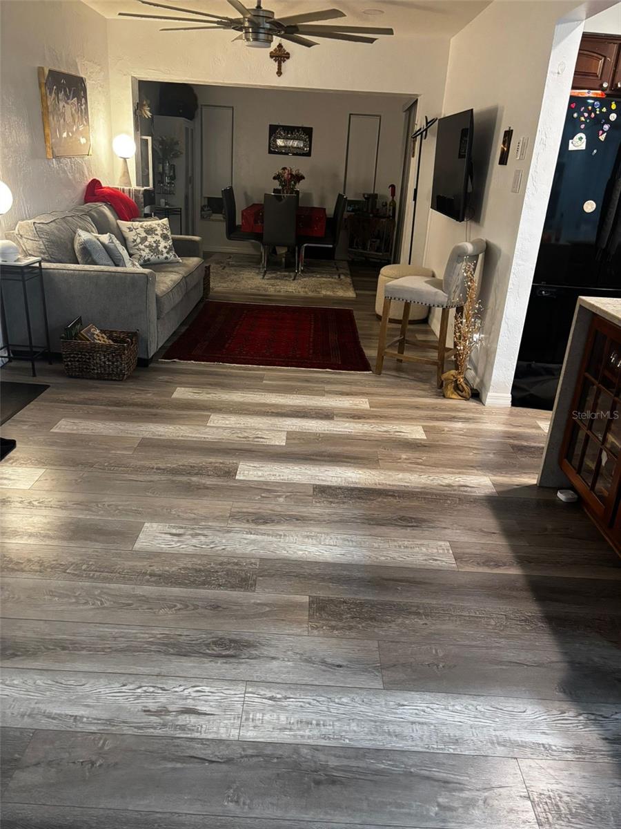 4127 28TH AVE N, ST PETERSBURG, FL, 33713