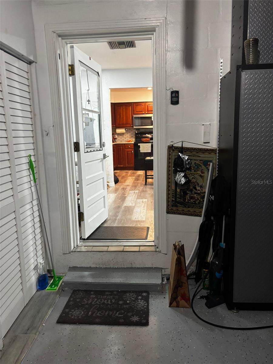 4127 28TH AVE N, ST PETERSBURG, FL, 33713