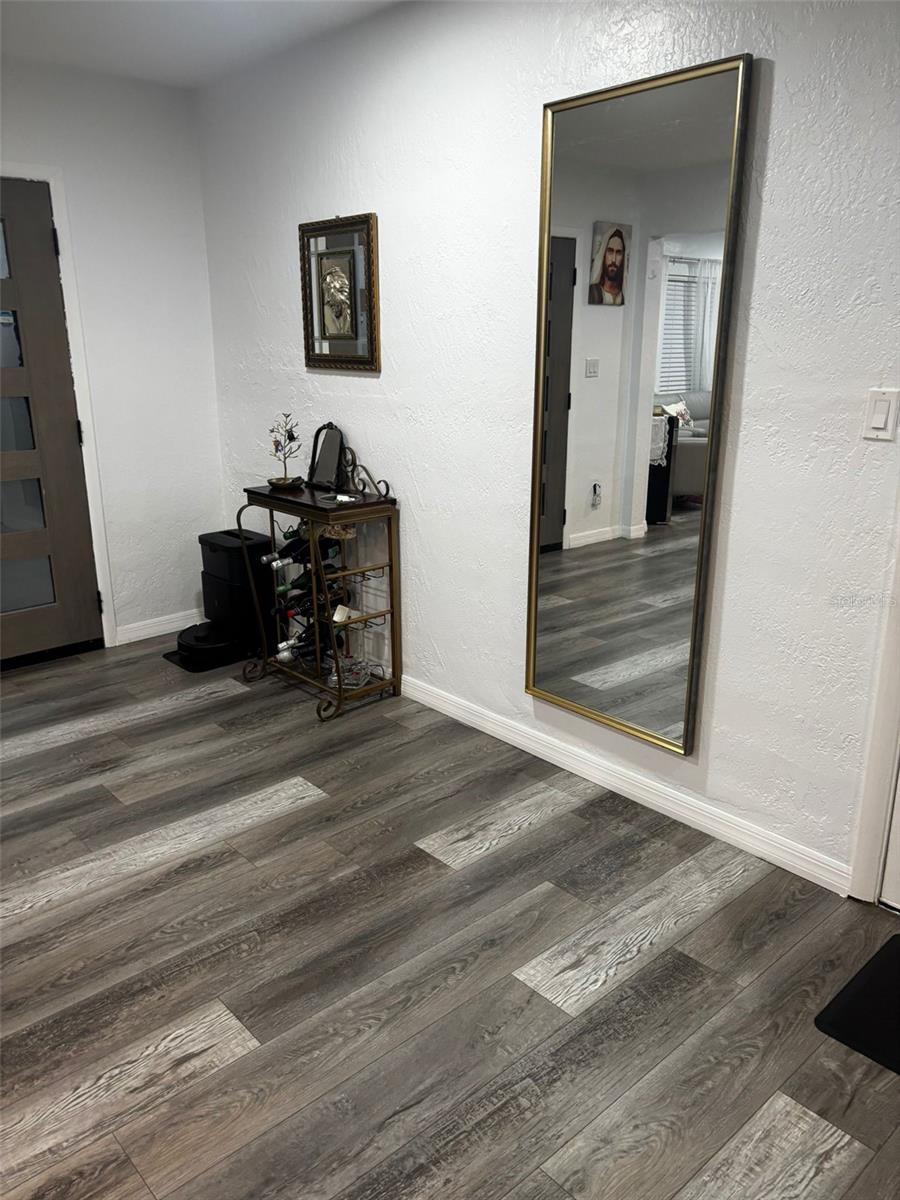 4127 28TH AVE N, ST PETERSBURG, FL, 33713