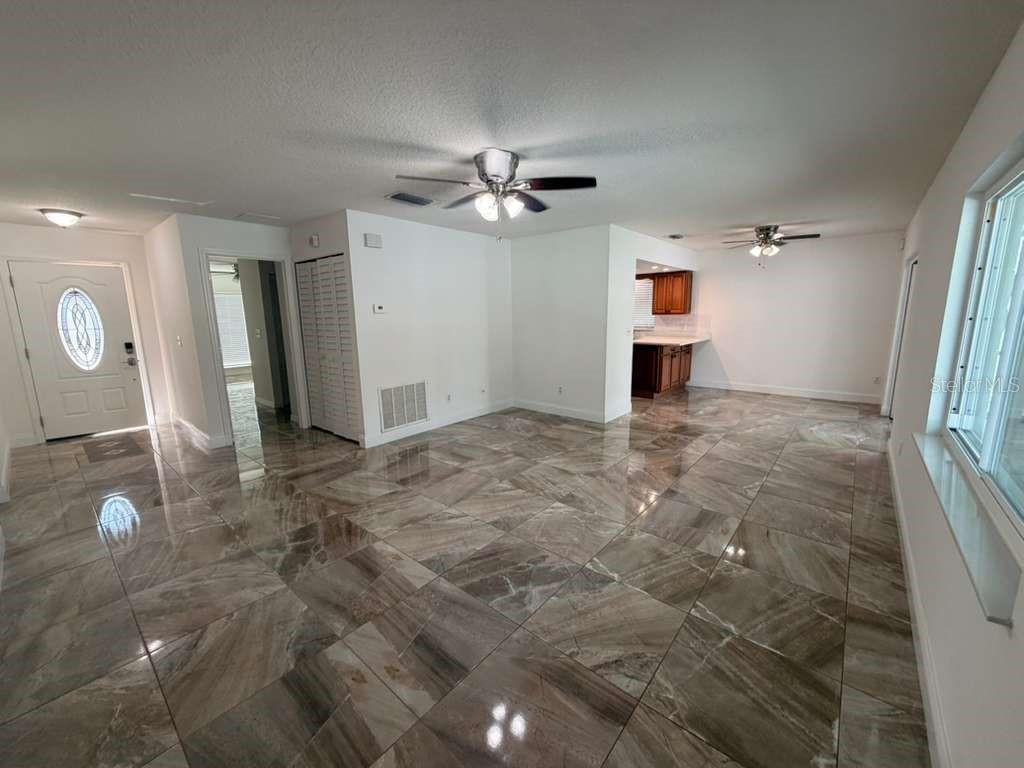 327 N CERVIDAE DR, APOPKA, FL, 32703