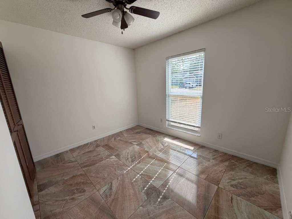 327 N CERVIDAE DR, APOPKA, FL, 32703