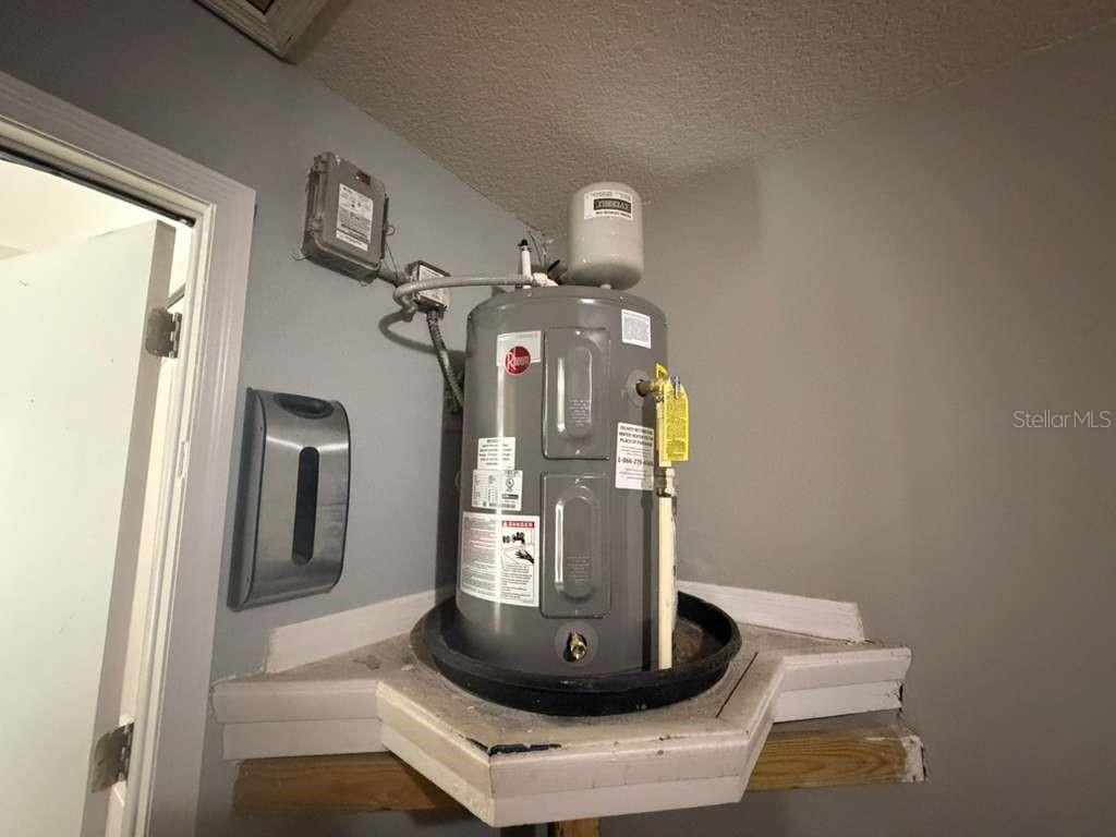 327 N CERVIDAE DR, APOPKA, FL, 32703