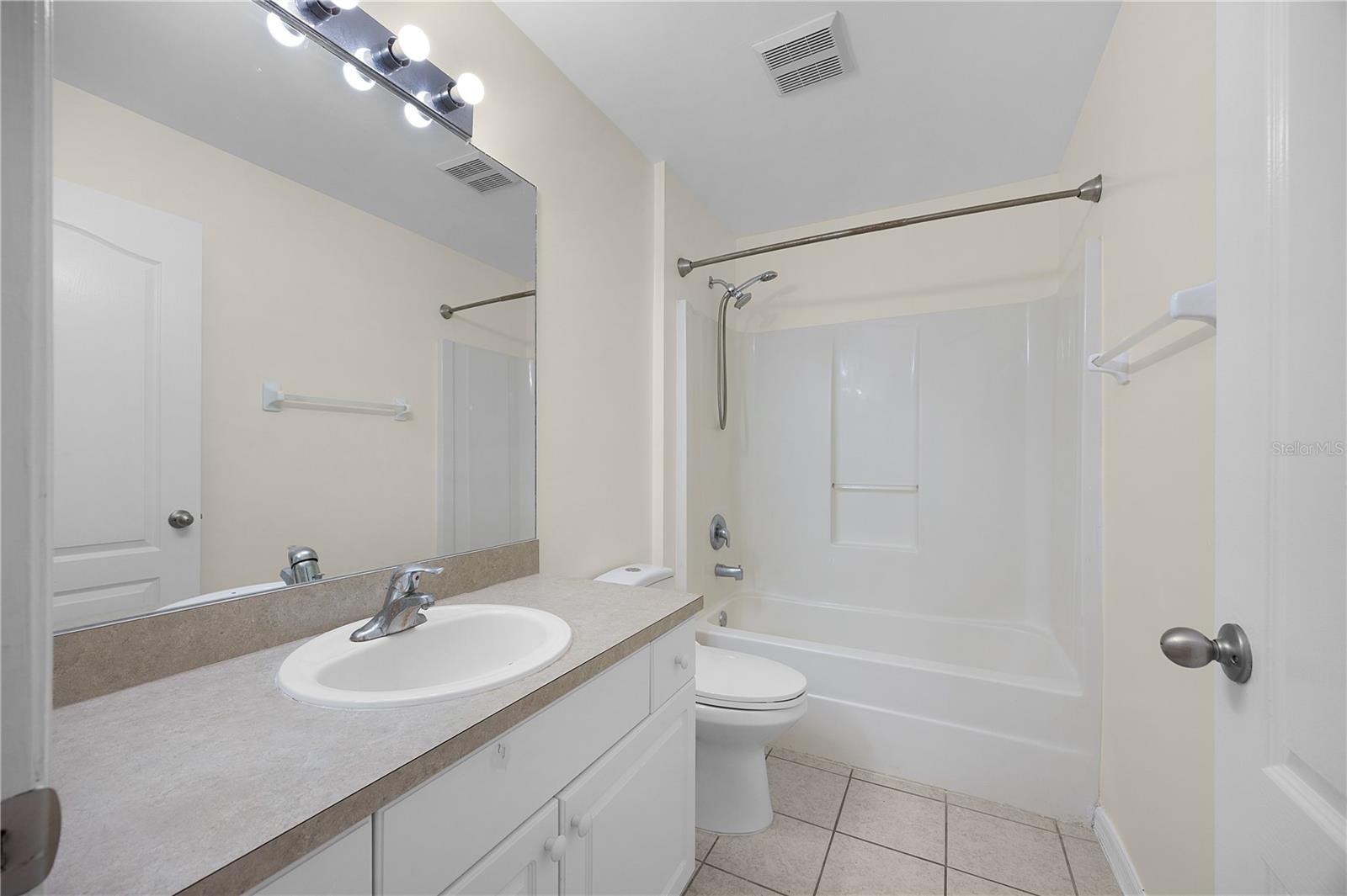 1028 COLUMBUS BLVD S, LEHIGH ACRES, FL, 33974