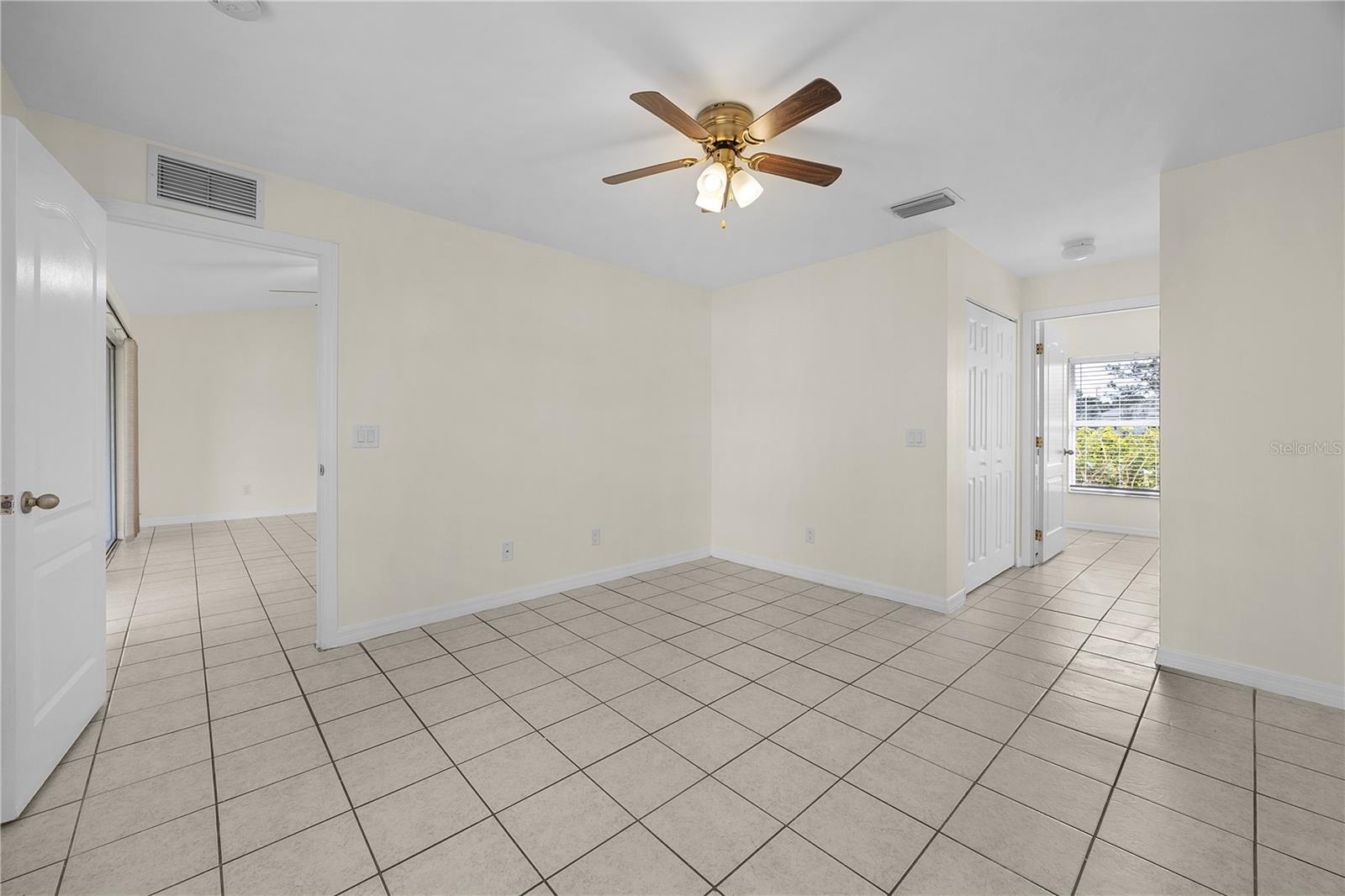 1028 COLUMBUS BLVD S, LEHIGH ACRES, FL, 33974