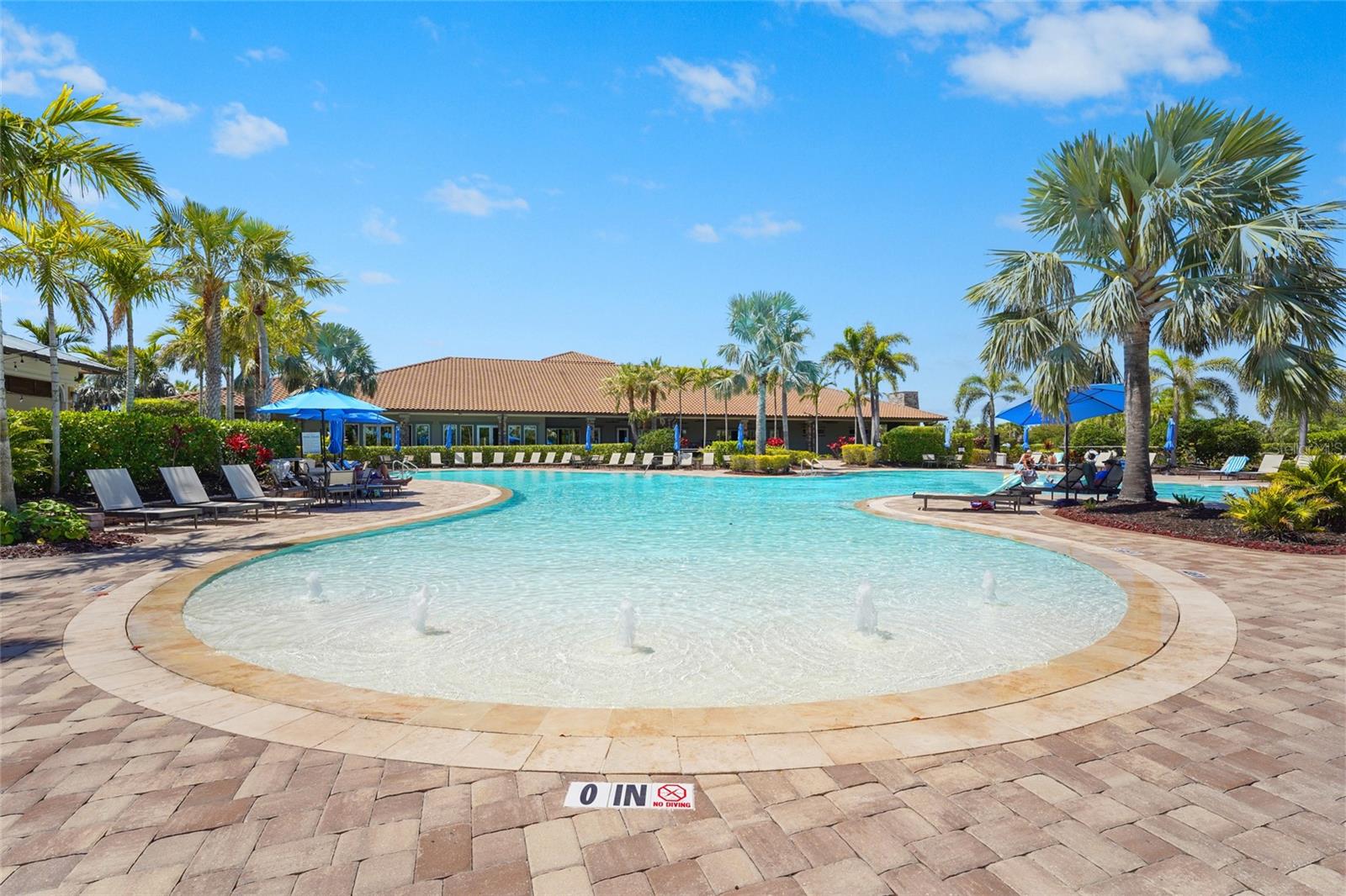 5420 CICERNONE ST #203, SARASOTA, FL, 34238