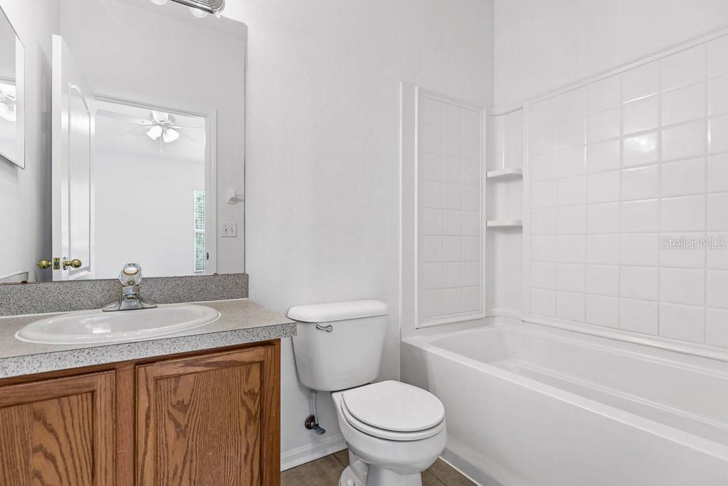 15807 FISHHAWK FALLS DR, LITHIA, FL, 33547