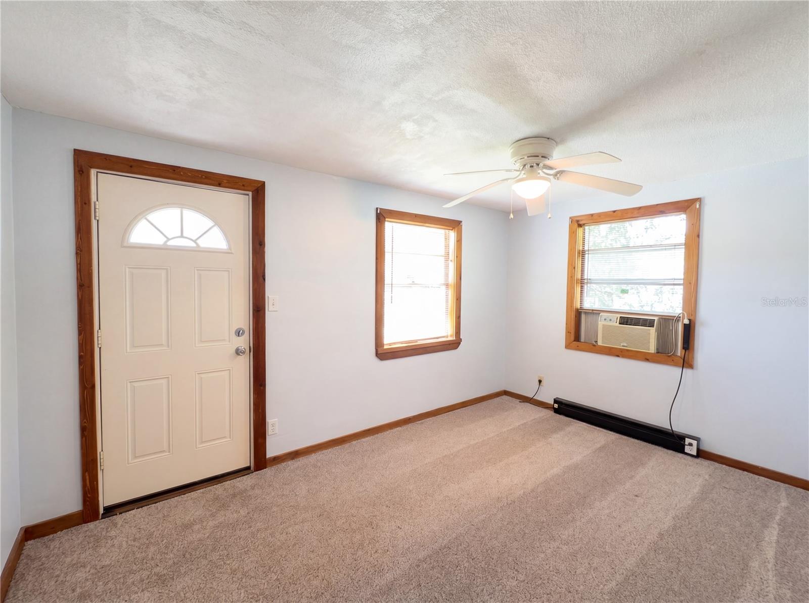 1385 BENDER AVE, DAYTONA BEACH, FL, 32117