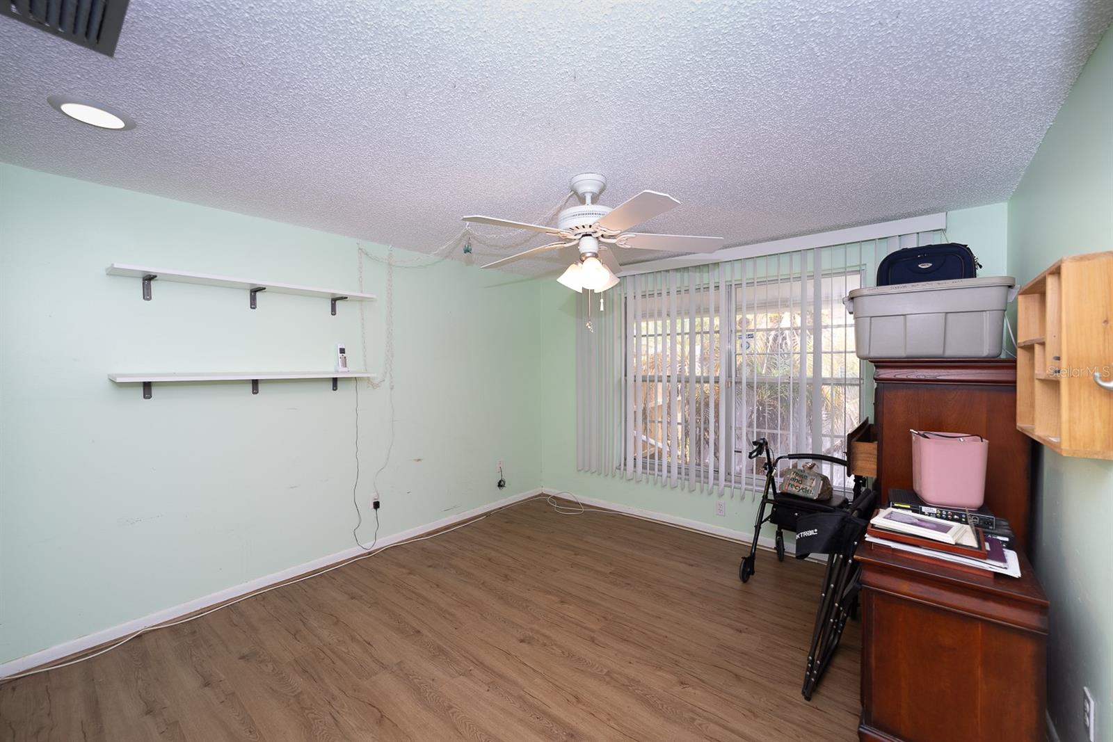 8602 BRIAR GROVE CIR, TAMPA, FL, 33615