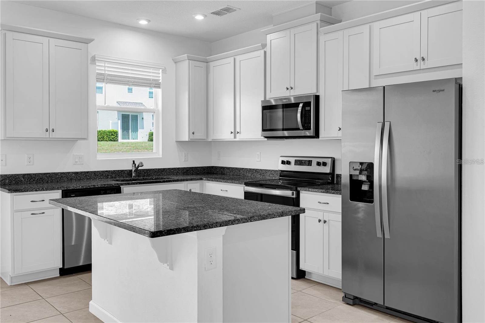 1104 LAKESHORE BREEZE PL, KISSIMMEE, FL, 34747