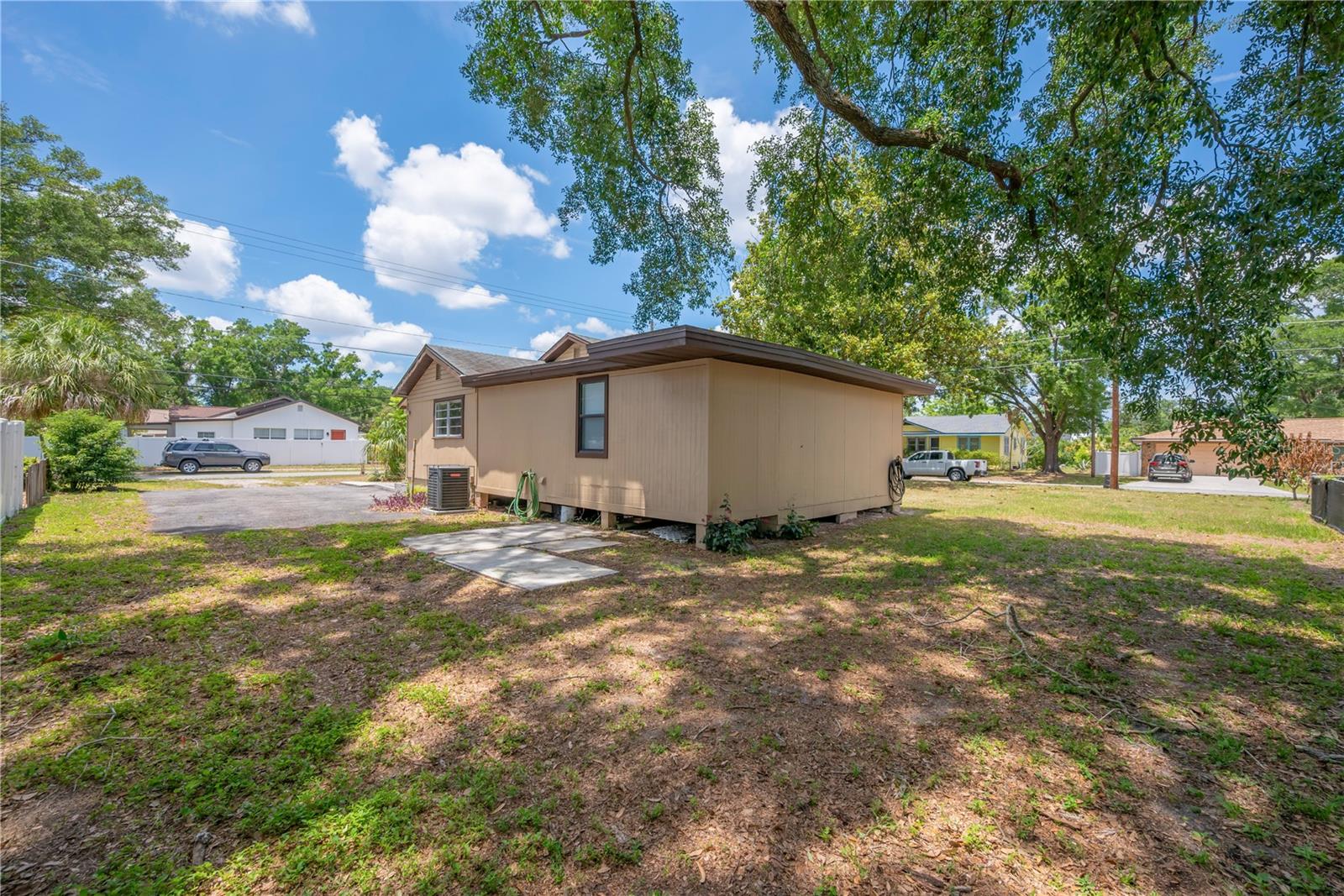 1201 E NORFOLK ST, TAMPA, FL, 33604