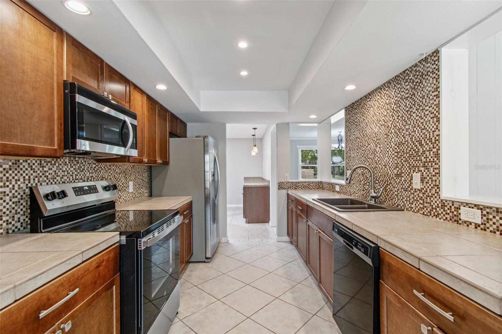 1470 BURNHAM LN, DUNEDIN, FL, 34698