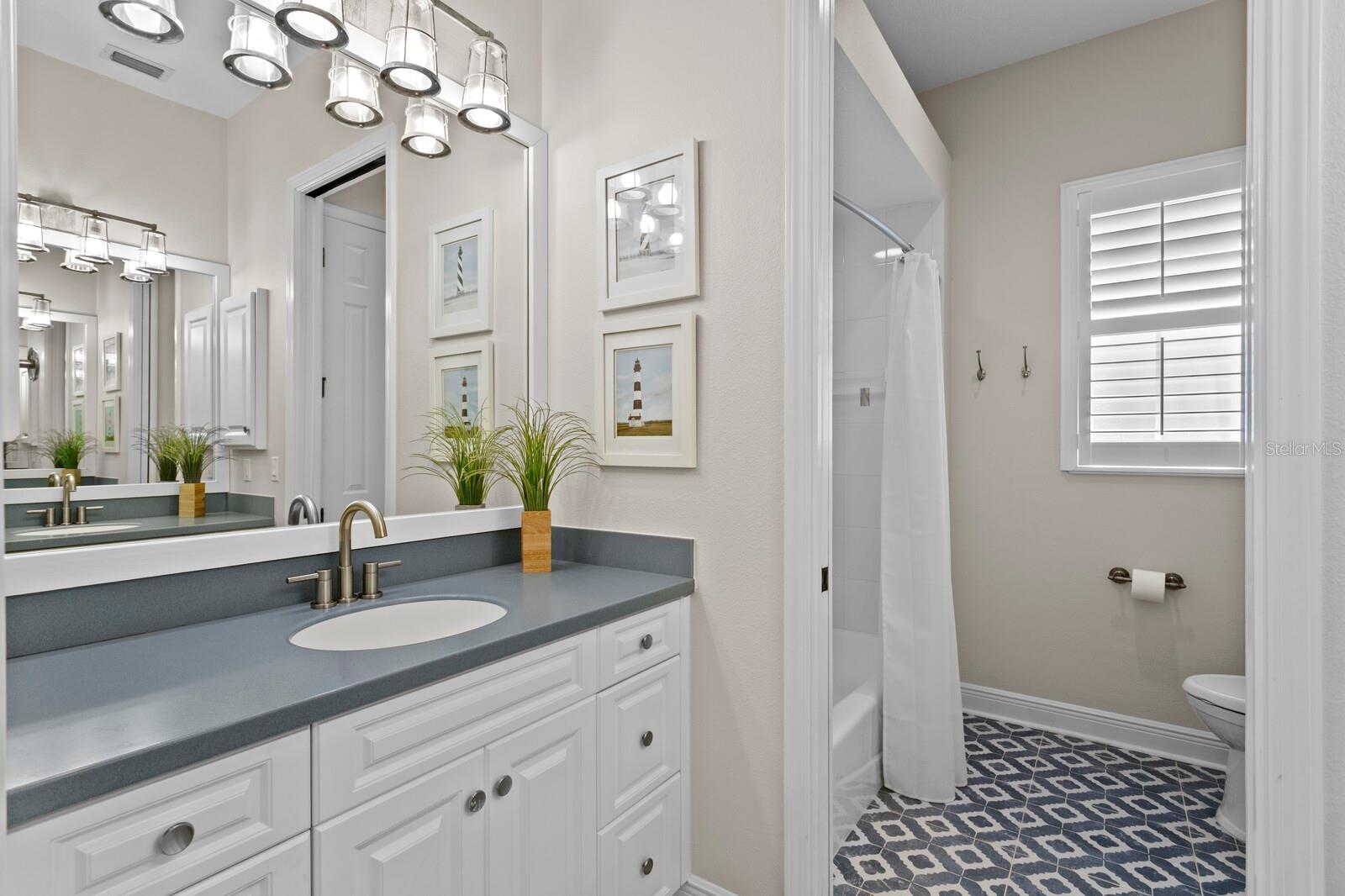 625 BALIBAY RD, APOLLO BEACH, FL, 33572
