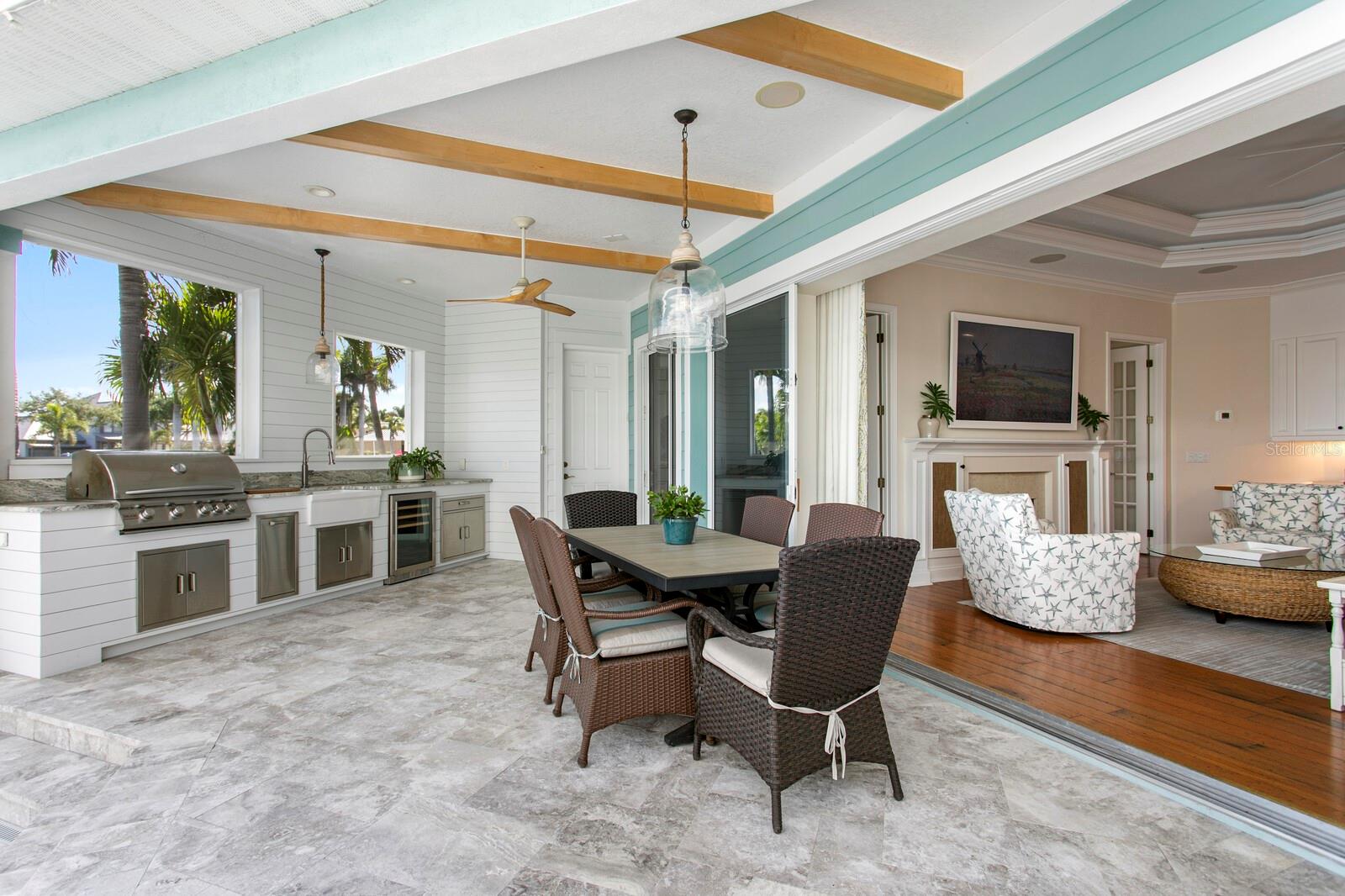 625 BALIBAY RD, APOLLO BEACH, FL, 33572