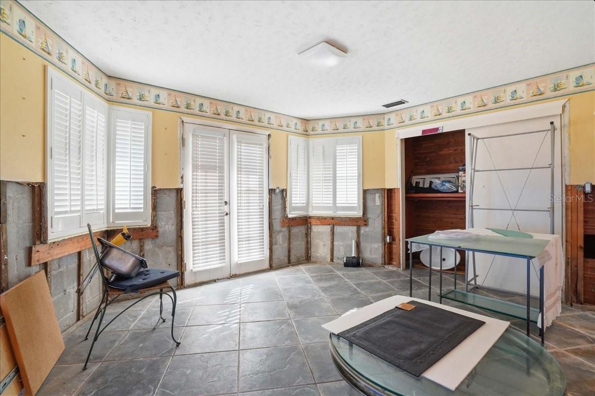 16007 GULF BLVD, REDINGTON BEACH, FL, 33708