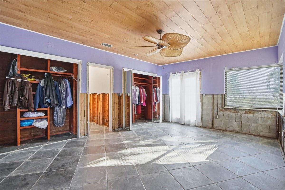 16007 GULF BLVD, REDINGTON BEACH, FL, 33708