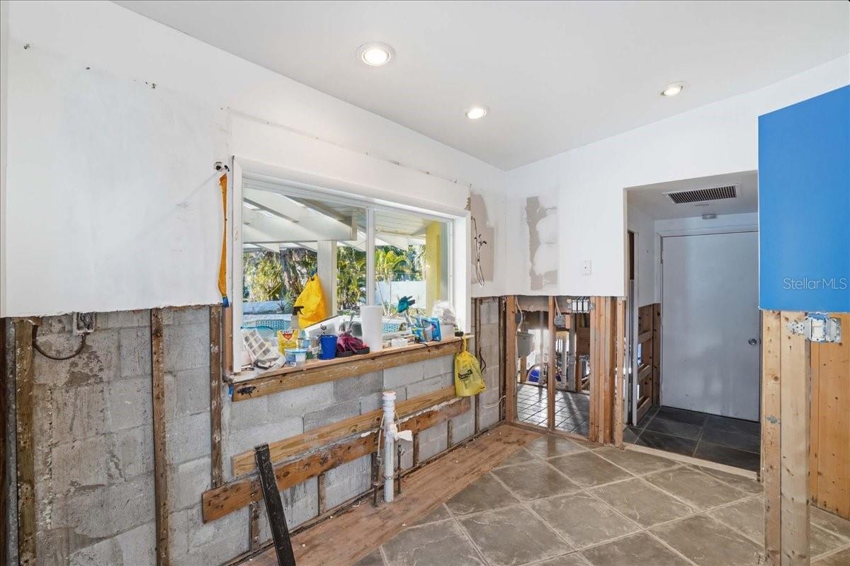 16007 GULF BLVD, REDINGTON BEACH, FL, 33708