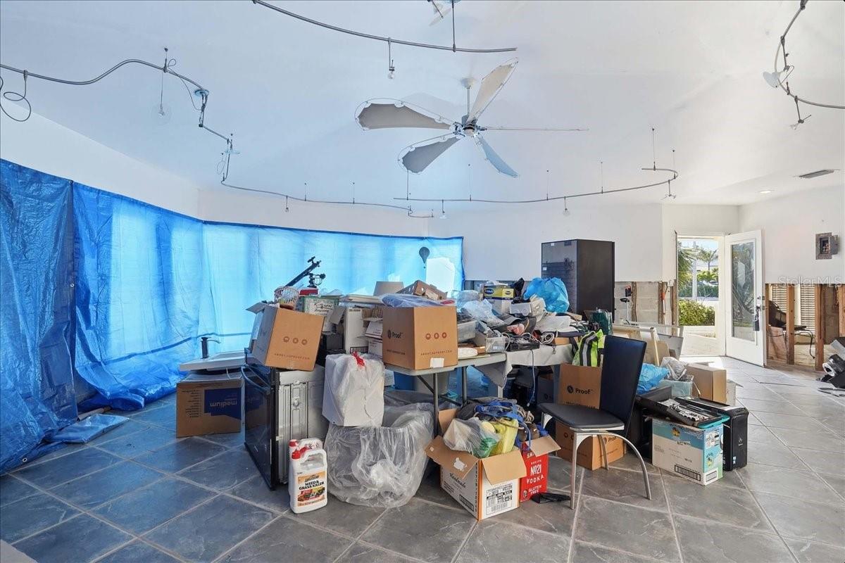 16007 GULF BLVD, REDINGTON BEACH, FL, 33708