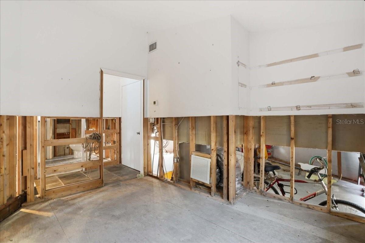 16007 GULF BLVD, REDINGTON BEACH, FL, 33708