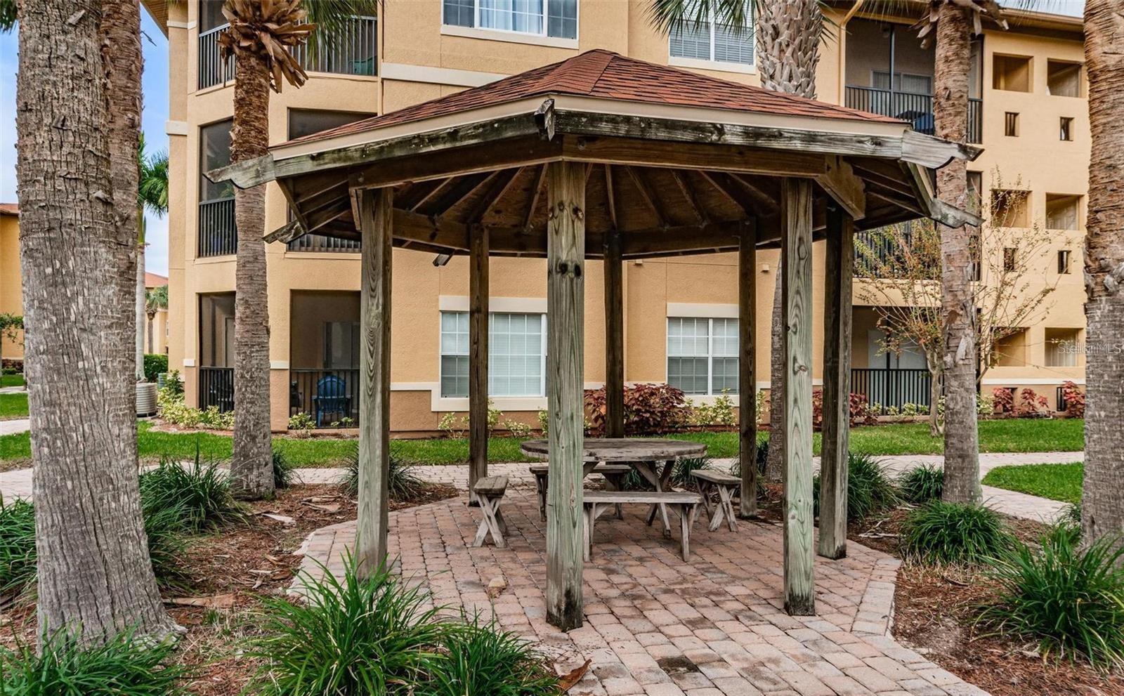 4323 BAYSIDE VILLAGE DR #202, TAMPA, FL, 33615