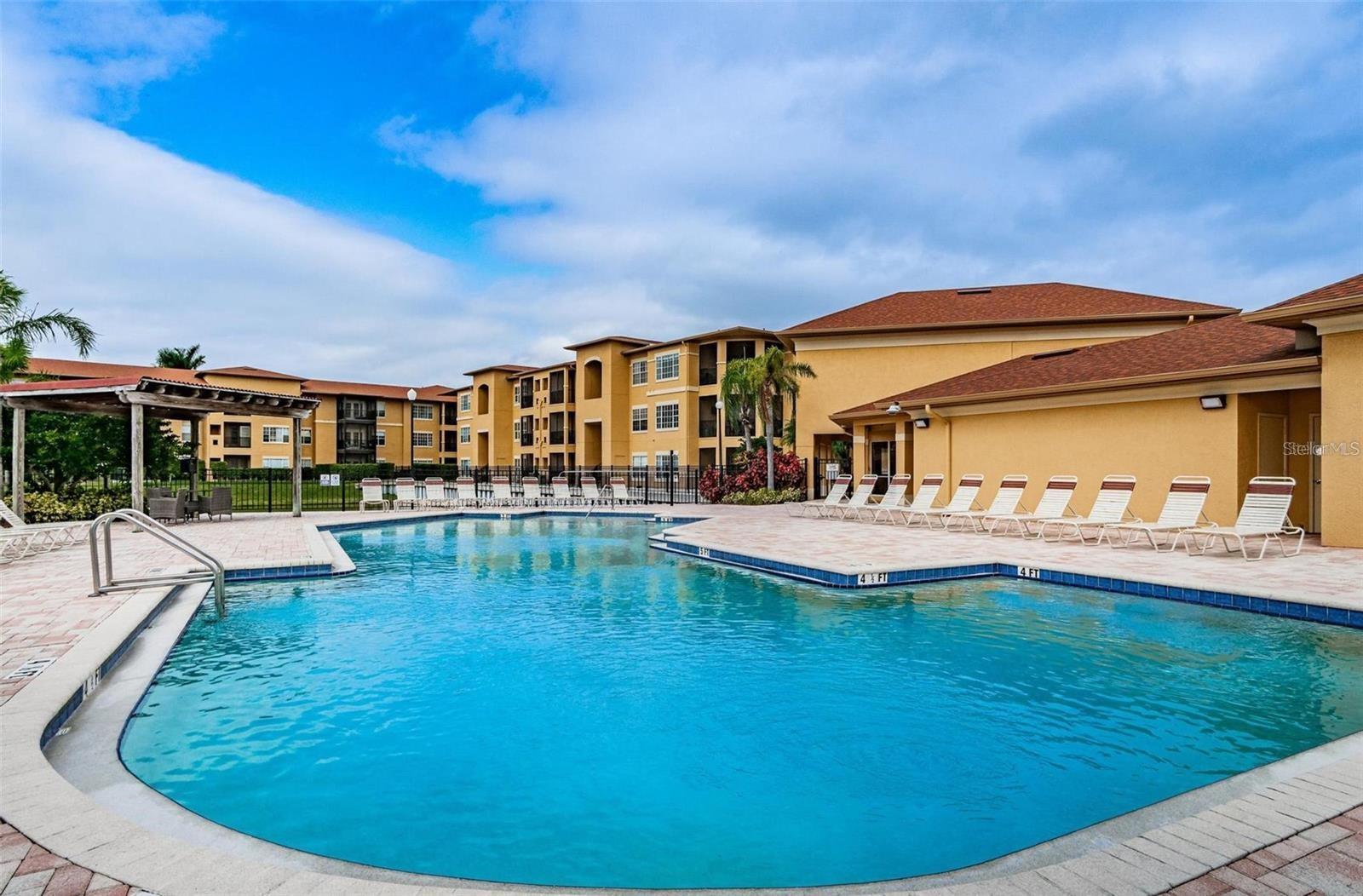 4323 BAYSIDE VILLAGE DR #202, TAMPA, FL, 33615