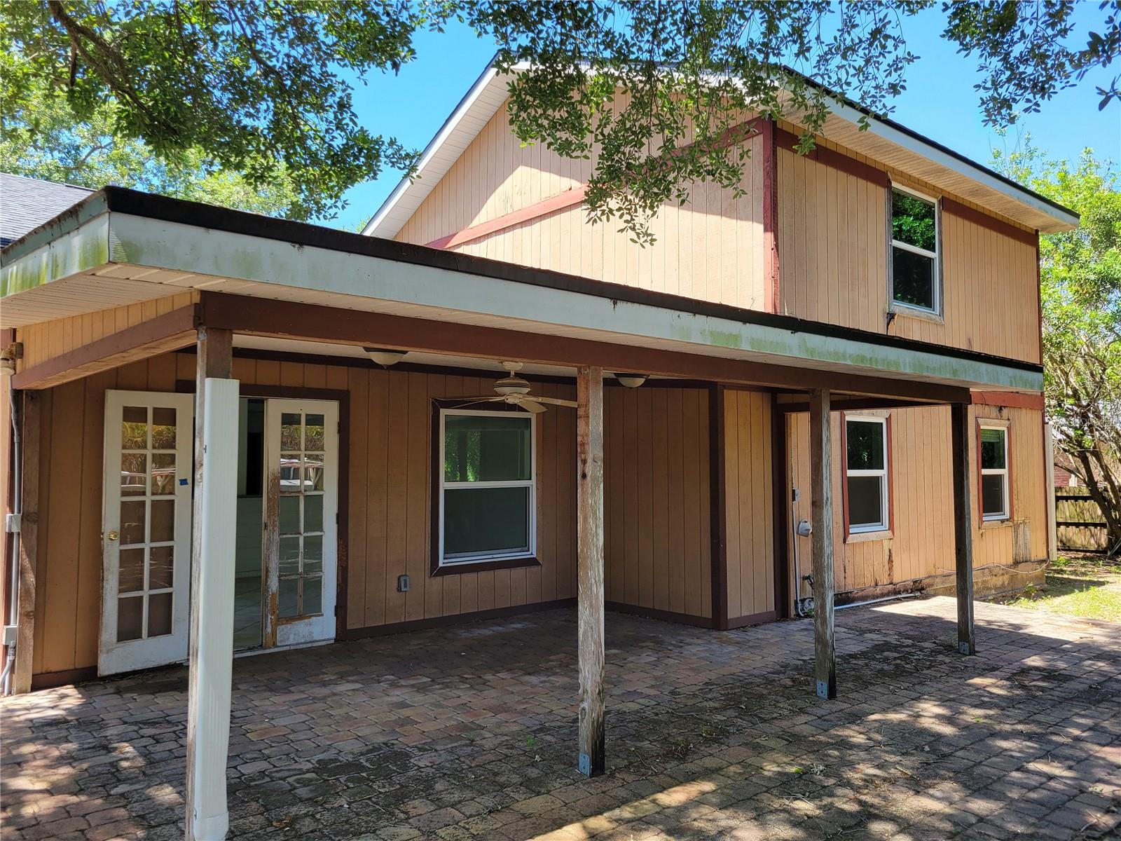 1111 MINA AVE NE, PALM BAY, FL, 32907