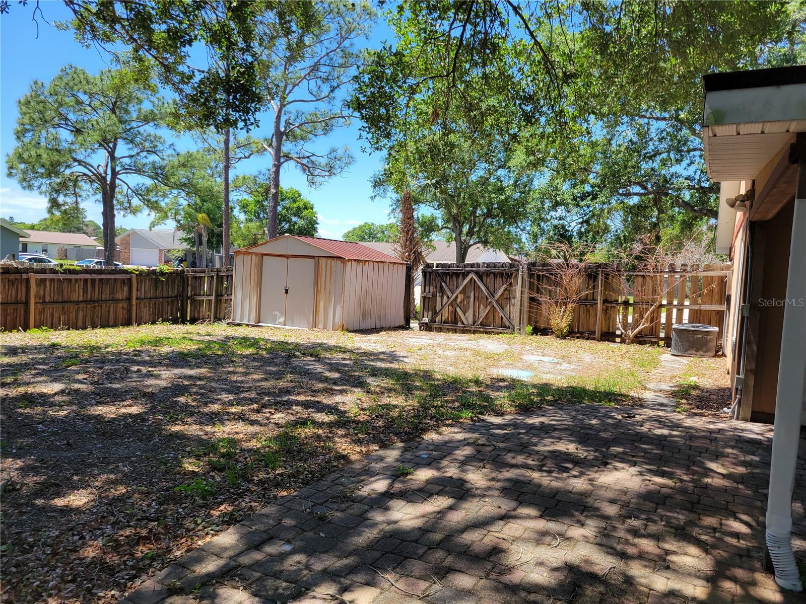 1111 MINA AVE NE, PALM BAY, FL, 32907