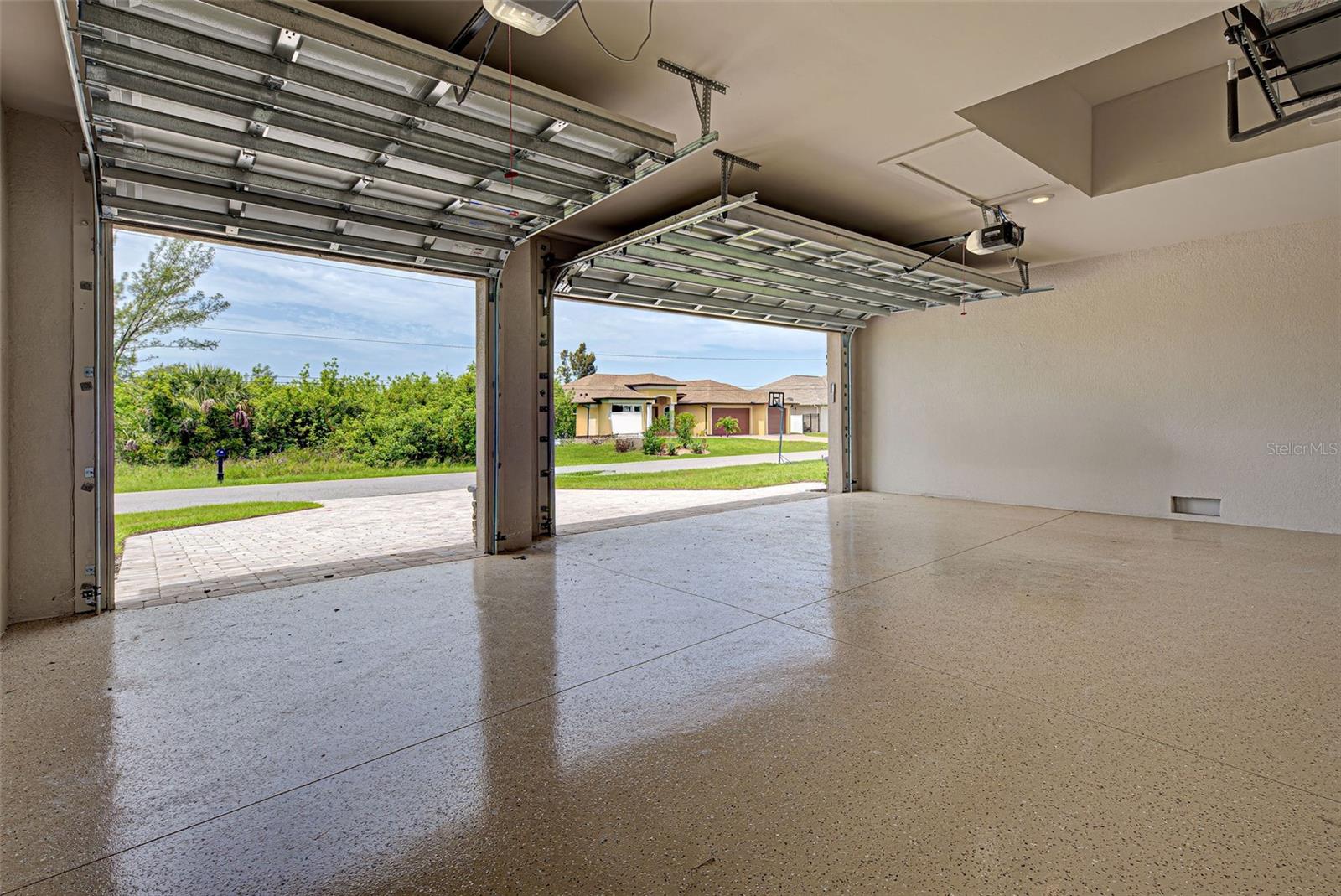 15741 AUTRY CIR, PORT CHARLOTTE, FL, 33981