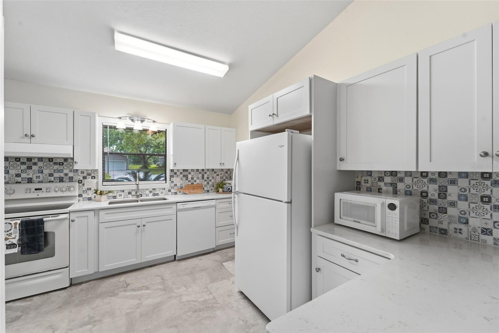 2890 GREEN MOUNTAIN RD, DELAND, FL, 32720