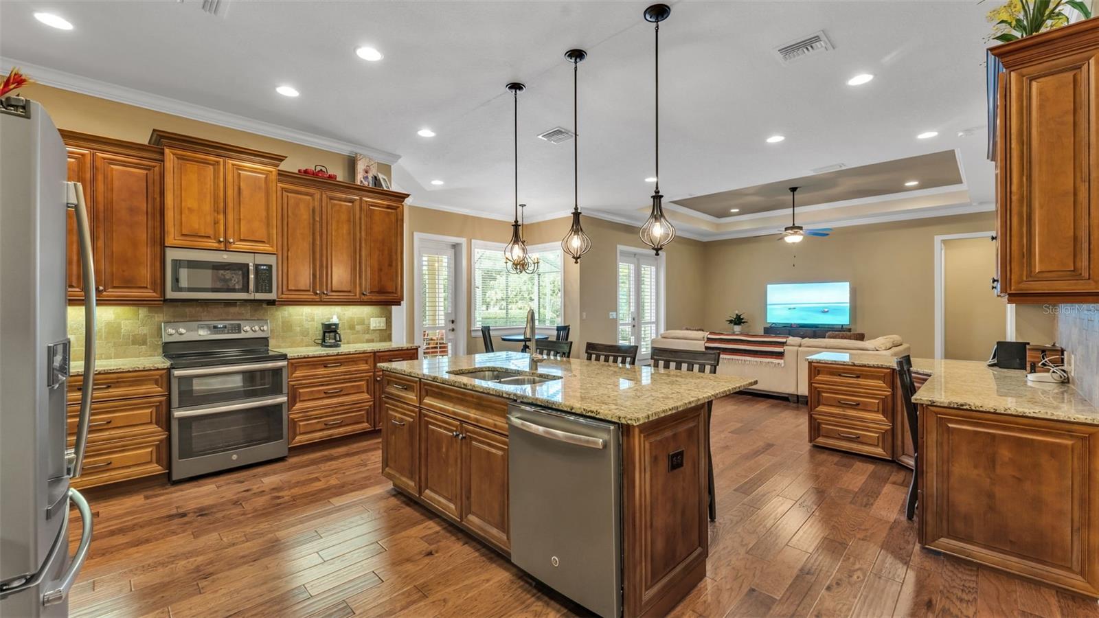 2012 BENFORD AVE, LAKELAND, FL, 33803