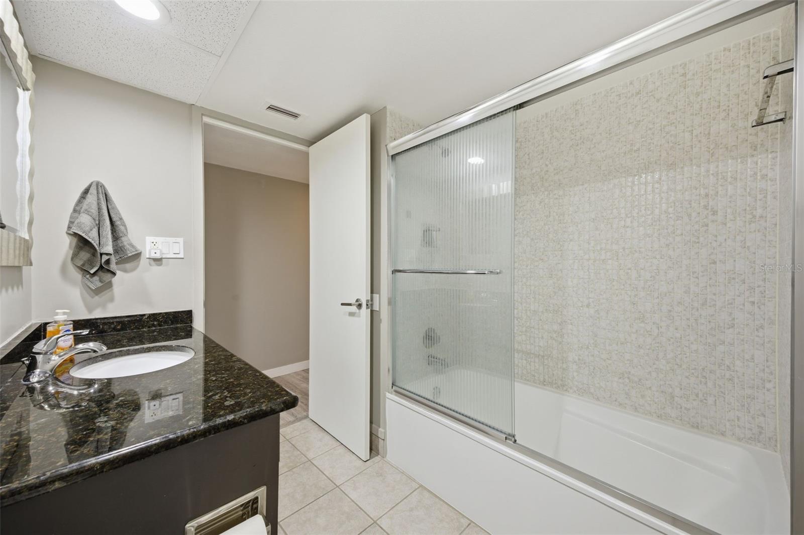 4141 BAYSHORE BLVD #606, TAMPA, FL, 33611