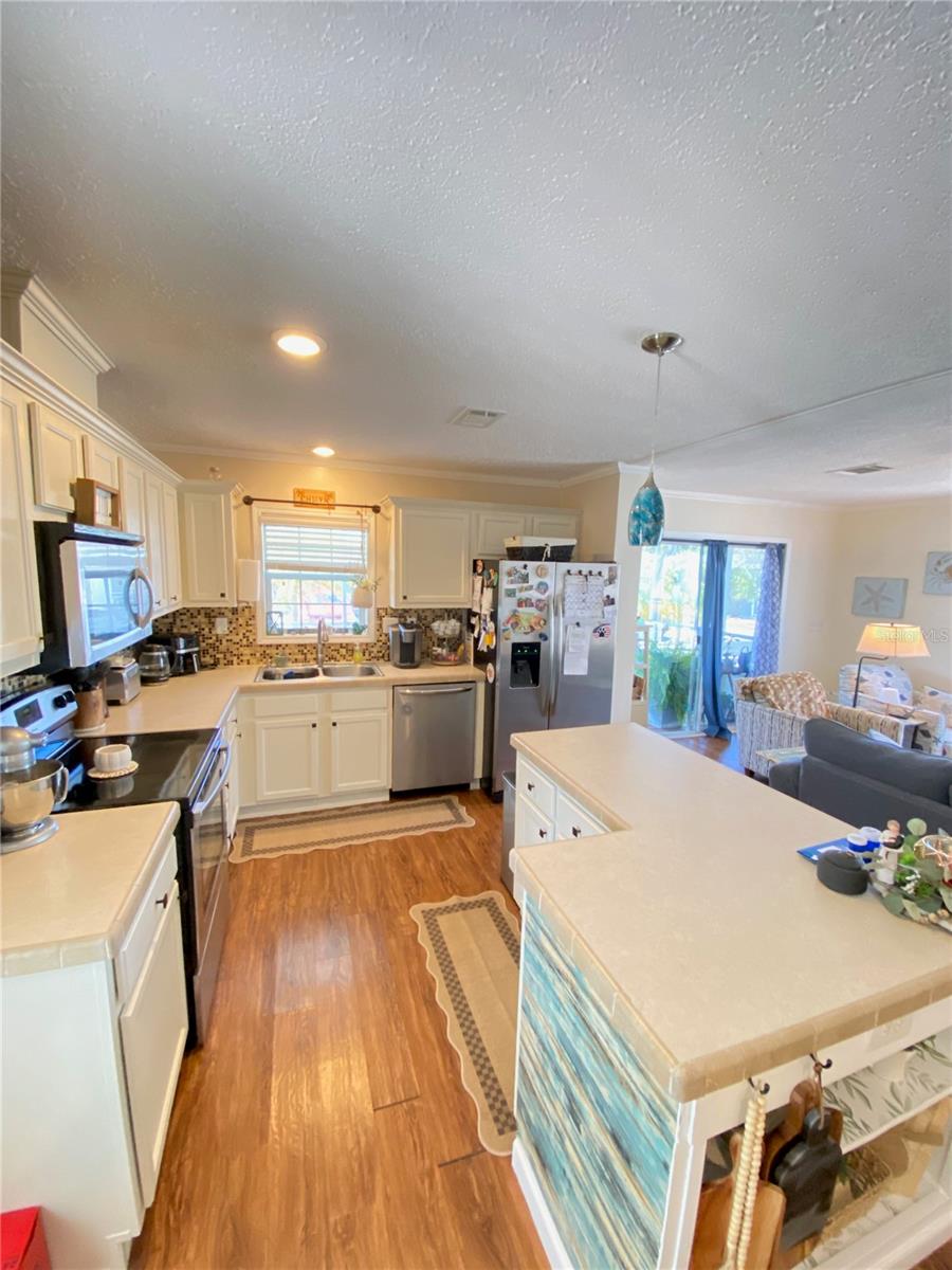 8330 FANTASIA PARK WAY, RIVERVIEW, FL, 33578