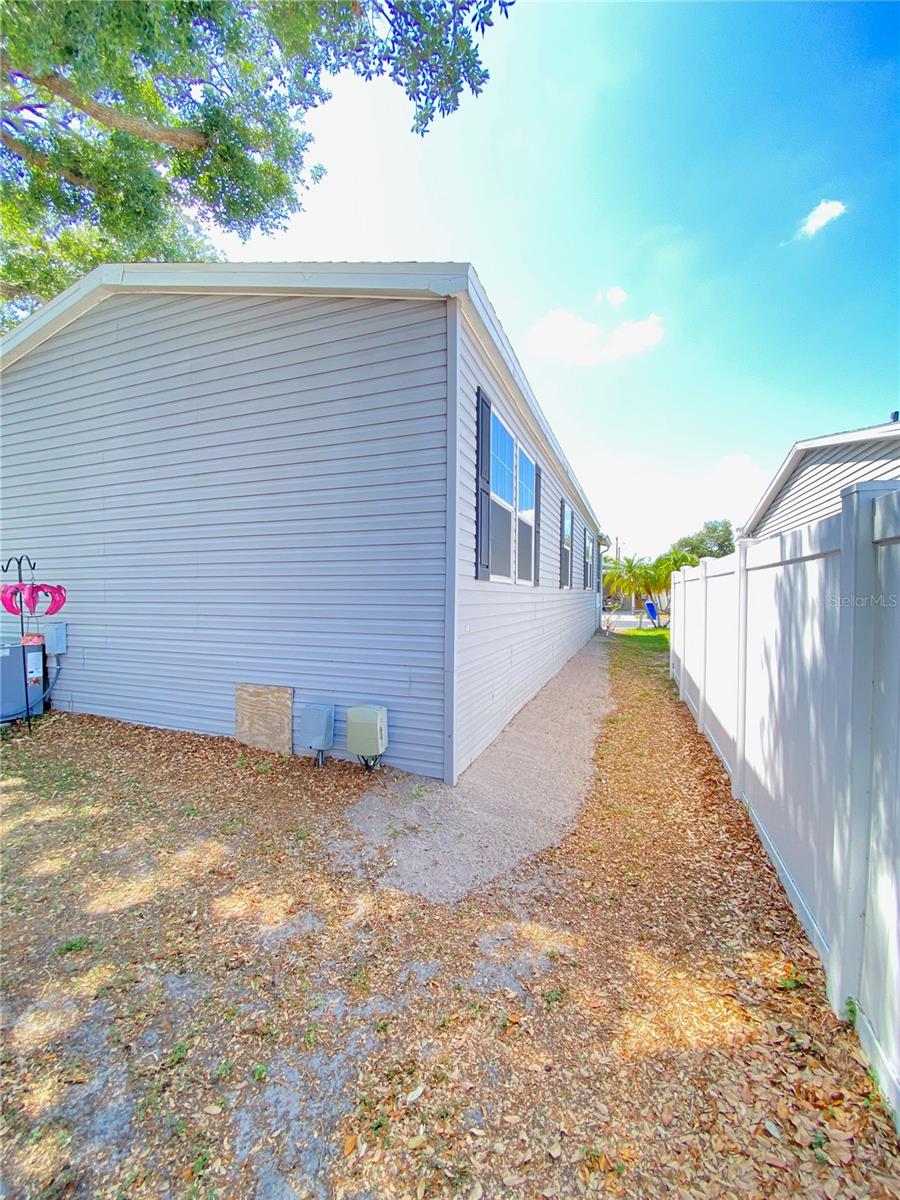 8330 FANTASIA PARK WAY, RIVERVIEW, FL, 33578