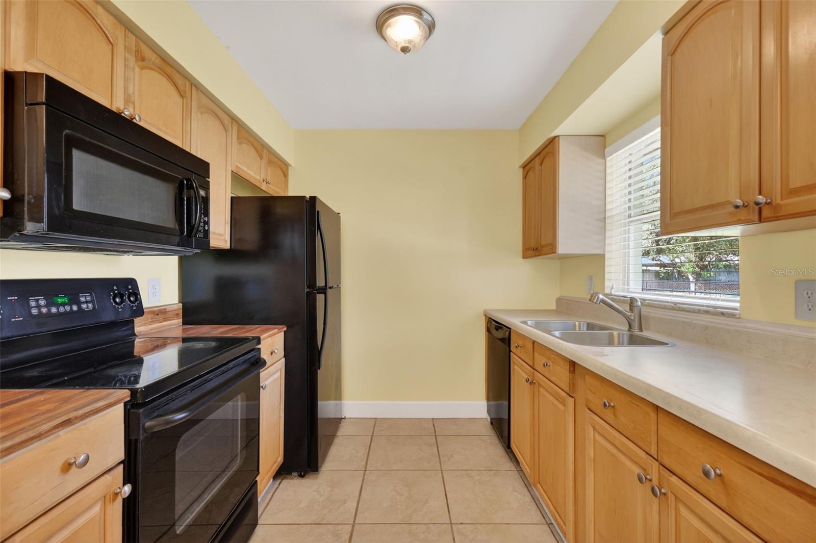 610 PALMETTO DR, MASCOTTE, FL, 34753