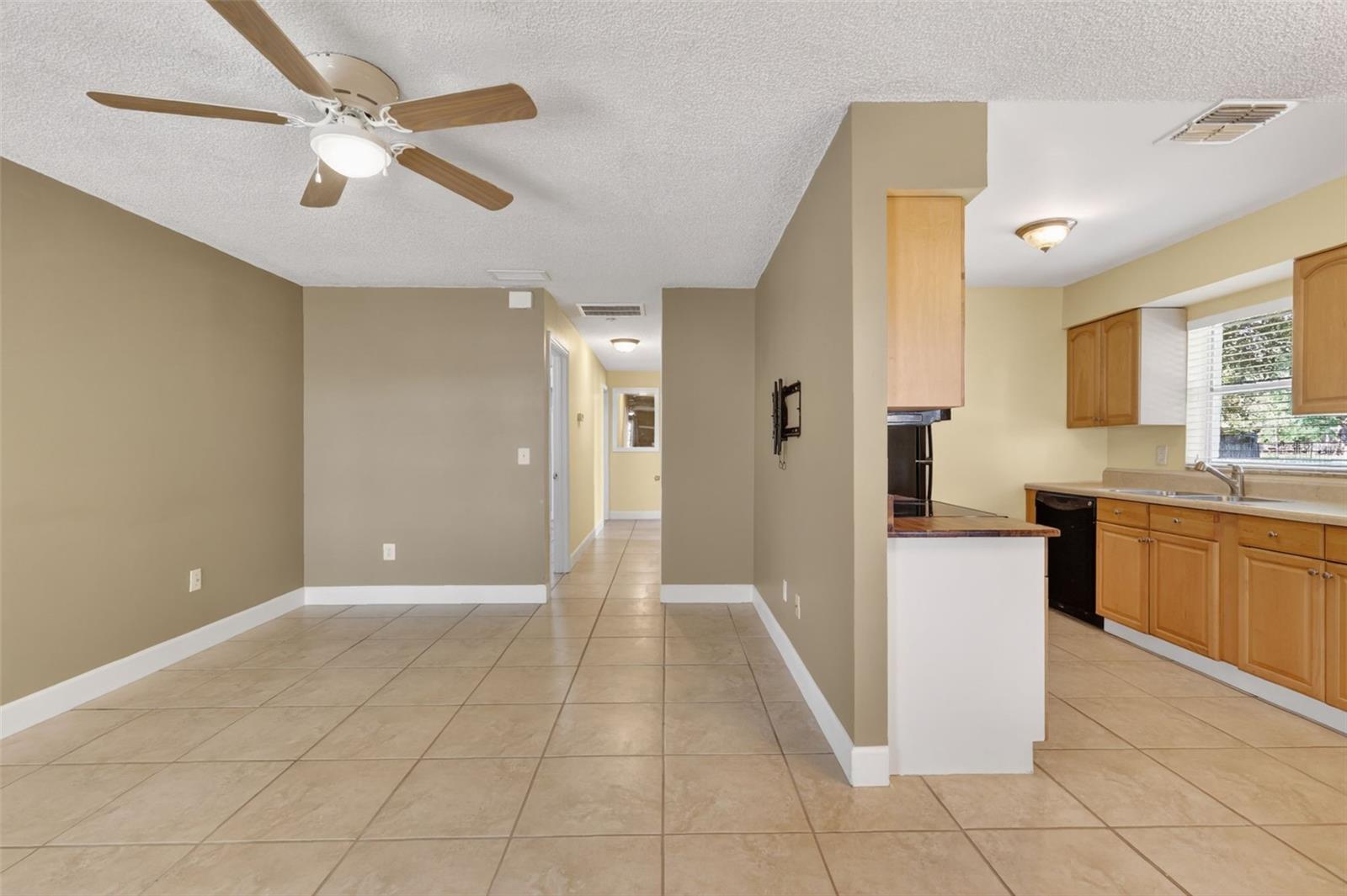 610 PALMETTO DR, MASCOTTE, FL, 34753