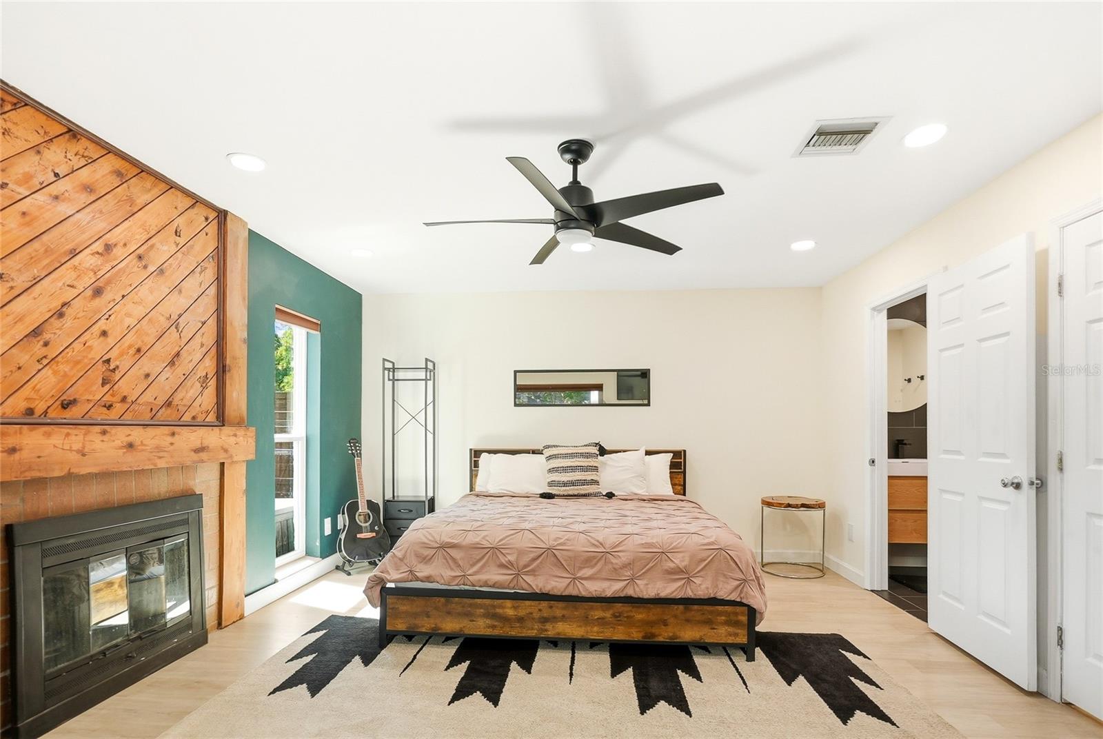 4606 BUCKEYE RD, TAMPA, FL, 33624