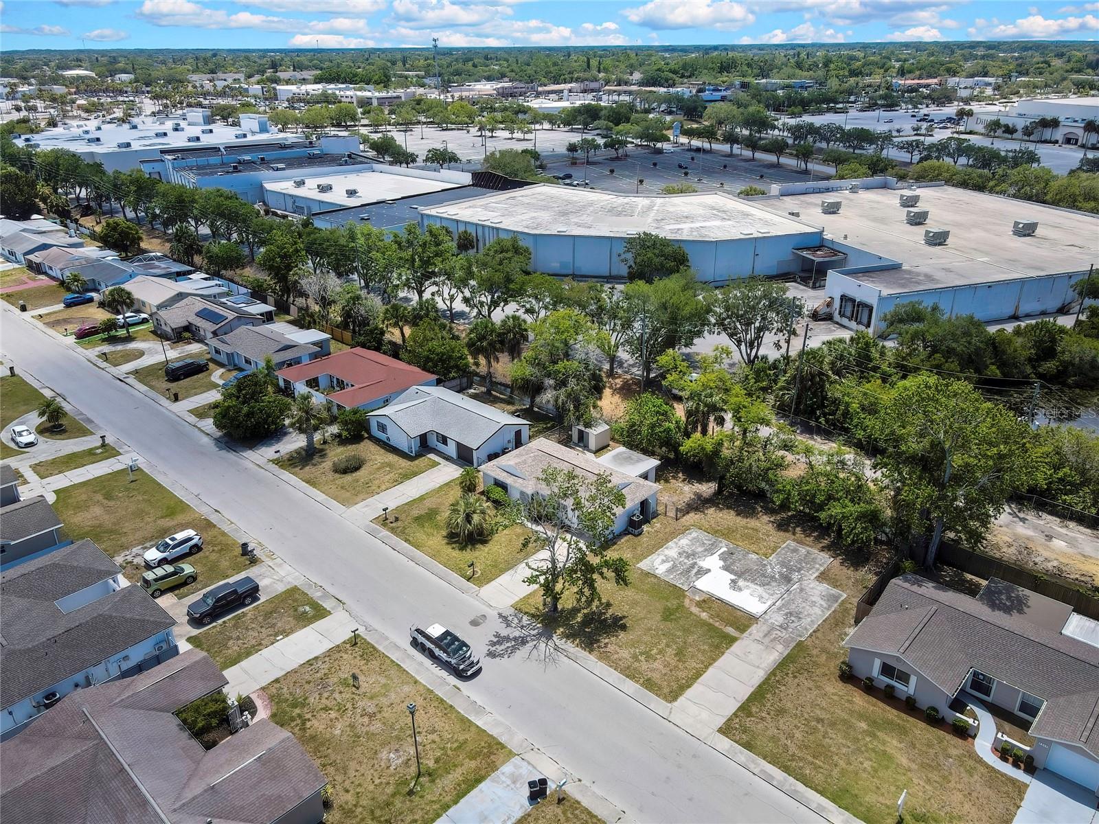 6214 WESTPORT DR, PORT RICHEY, FL, 34668