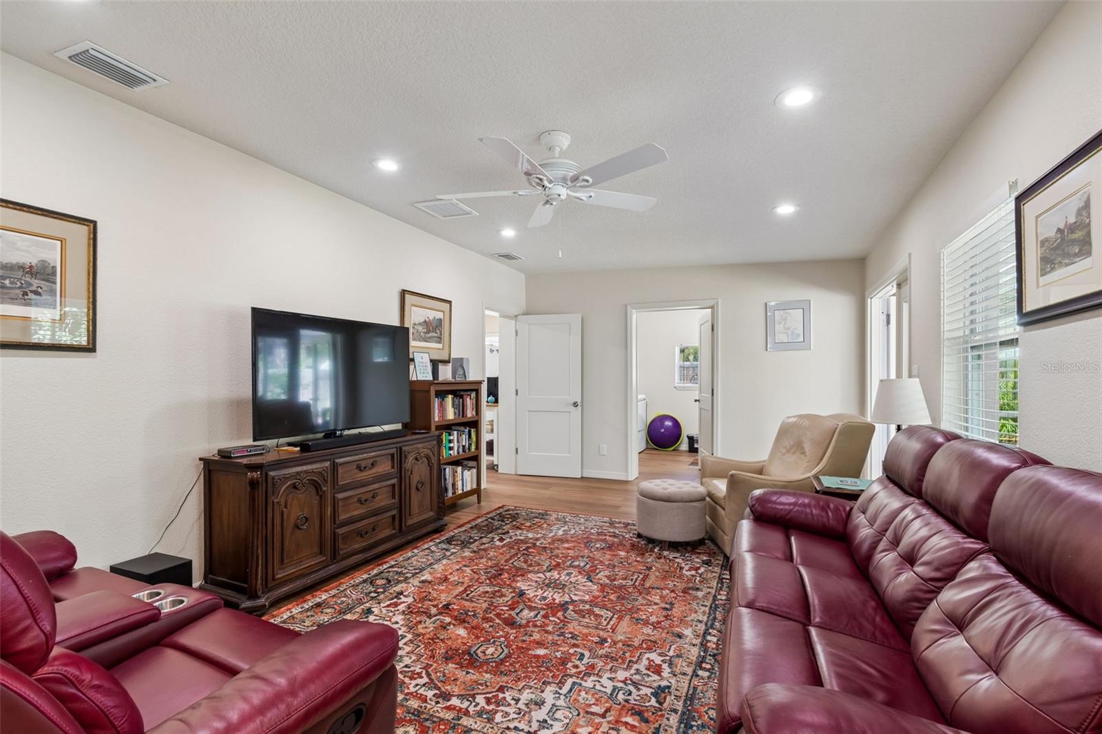 4727 W ANITA BLVD, TAMPA, FL, 33611