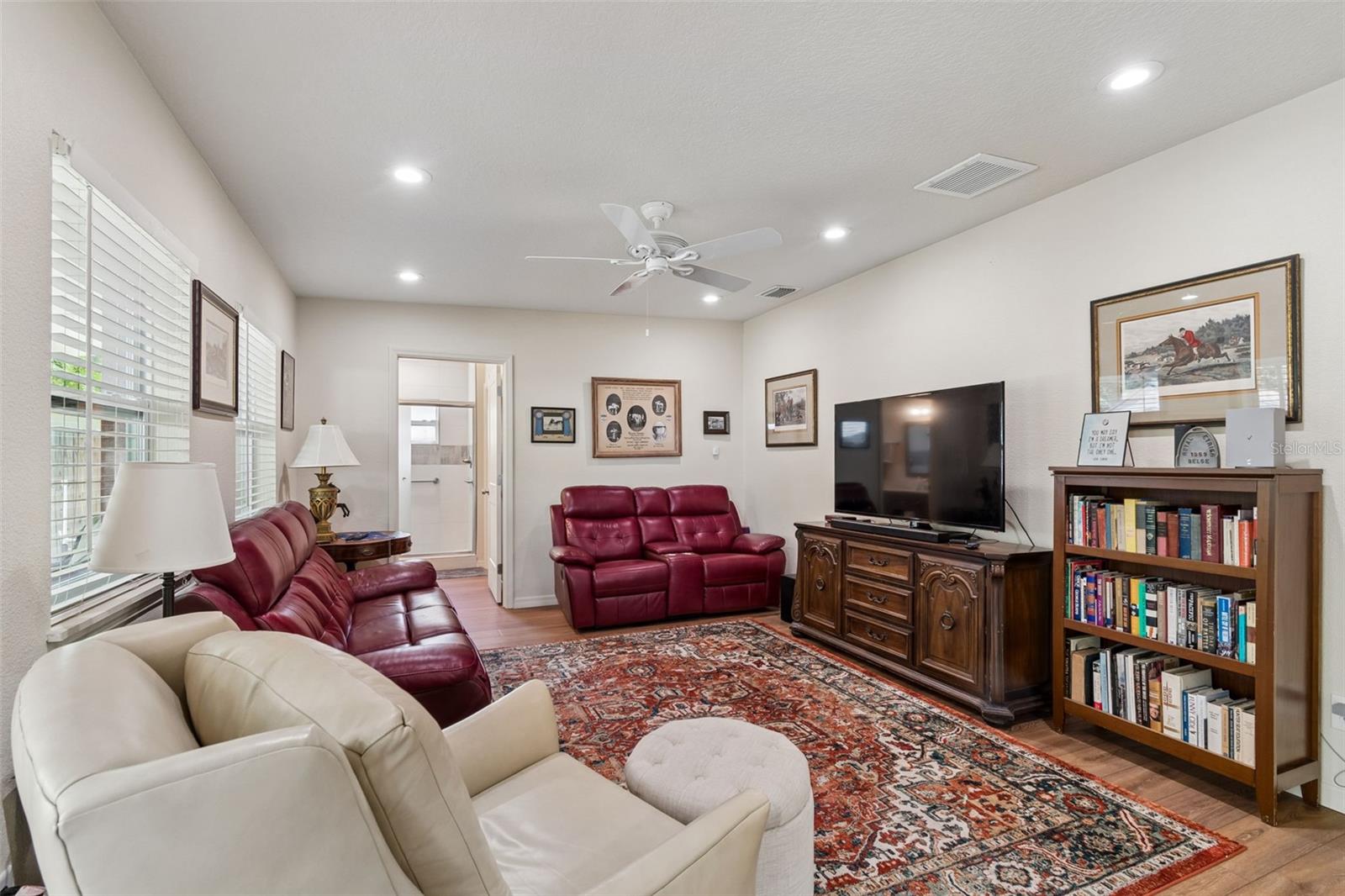 4727 W ANITA BLVD, TAMPA, FL, 33611