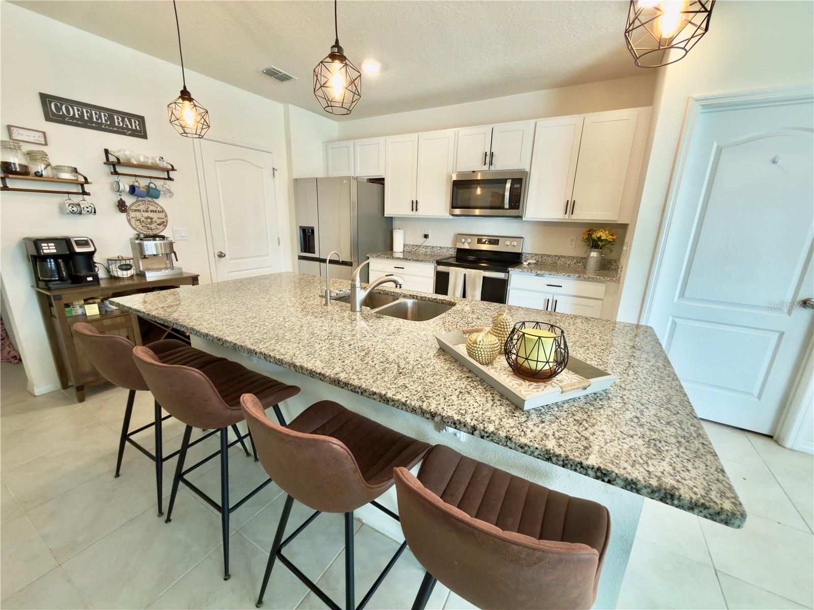 512 LILY LN, DAVENPORT, FL, 33837